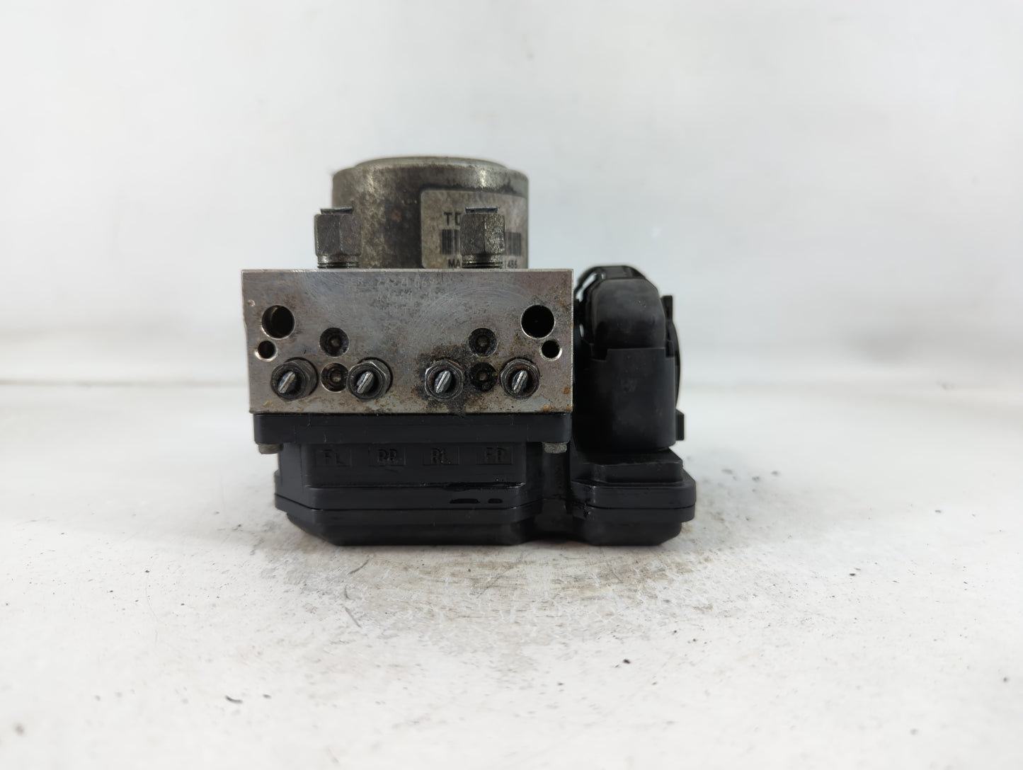 2012-2015 Nissan Rogue ABS Pump Control Module Replacement P/N:22221455 Fits Fits 2012 2013 2014 2015 OEM Used Auto Parts - Oemusedautoparts1.com
