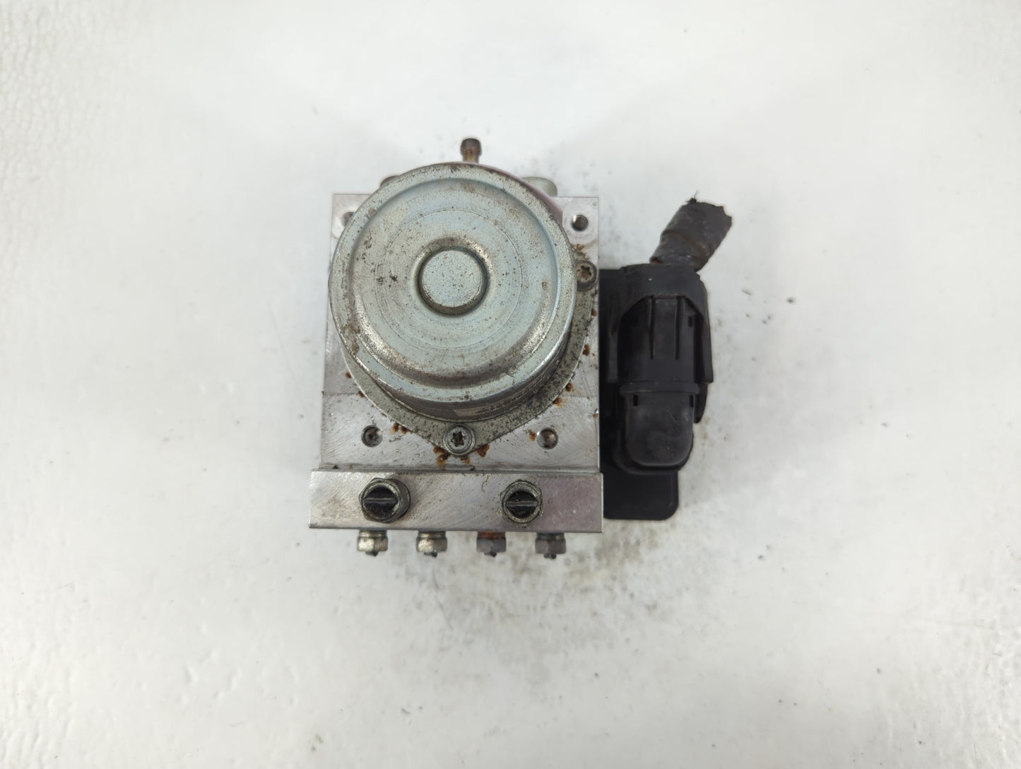 2012-2015 Nissan Rogue ABS Pump Control Module Replacement P/N:22221455 Fits Fits 2012 2013 2014 2015 OEM Used Auto Parts - Oemusedautoparts1.com
