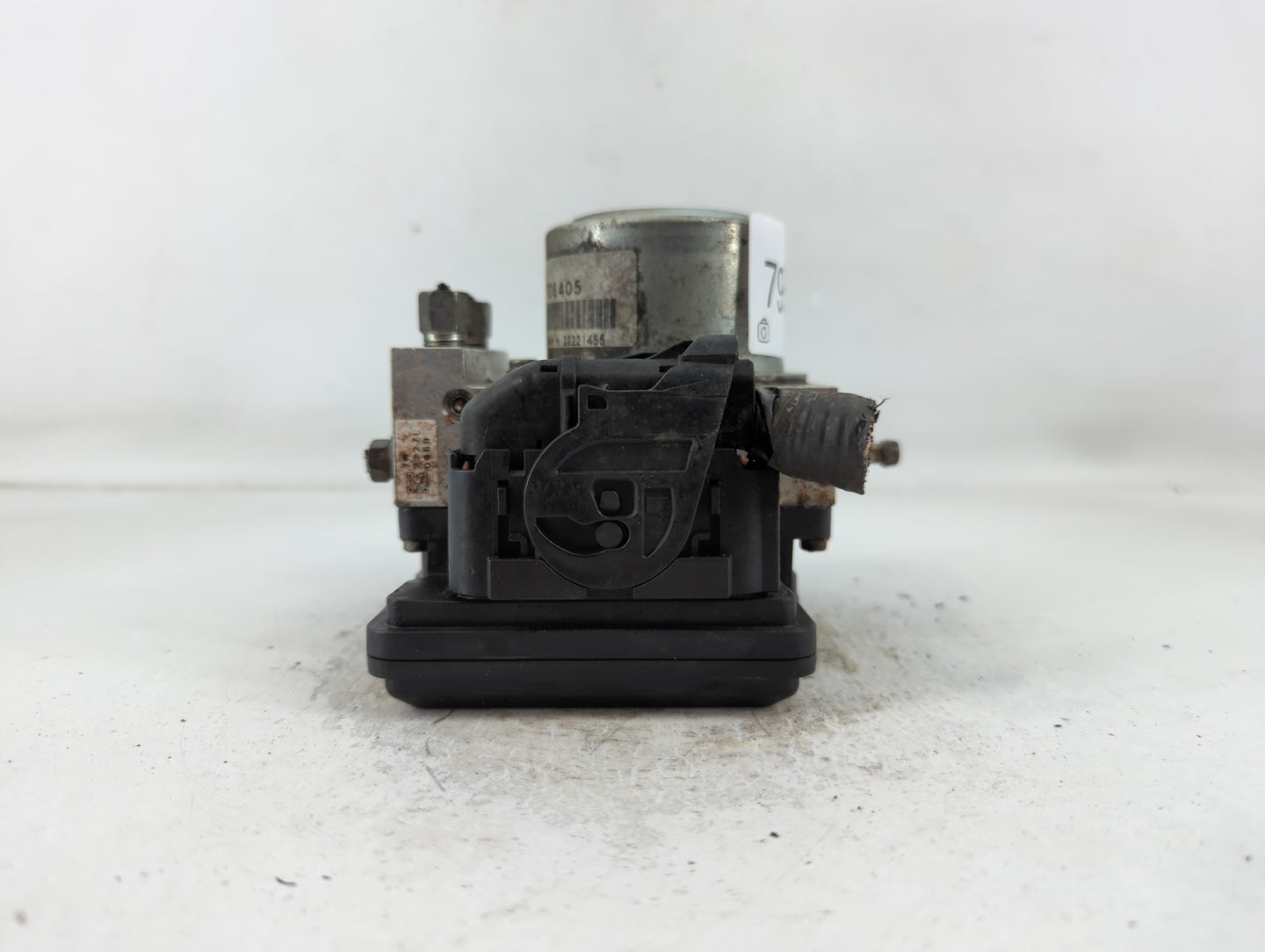 2012-2015 Nissan Rogue ABS Pump Control Module Replacement P/N:22221455 Fits Fits 2012 2013 2014 2015 OEM Used Auto Parts - Oemusedautoparts1.com
