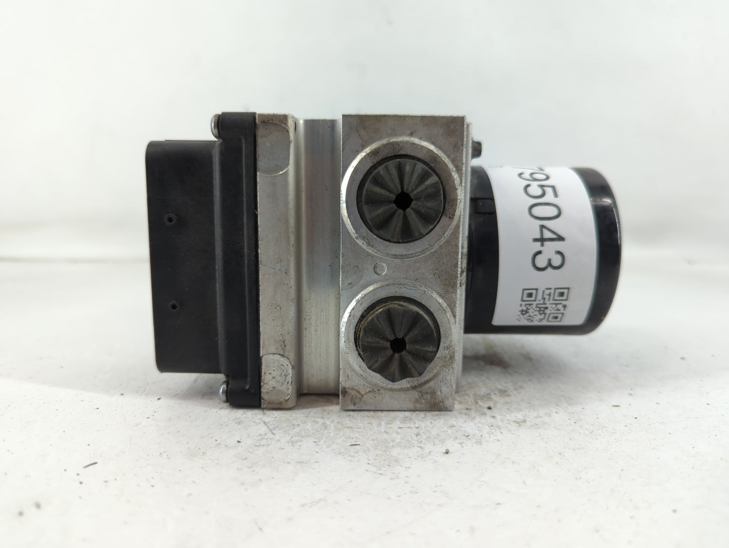 2007-2009 Ford Mustang ABS Pump Control Module Replacement P/N:7R33-2C353-AD Fits Fits 2007 2008 2009 OEM Used Auto Parts - Oemusedautoparts1.com