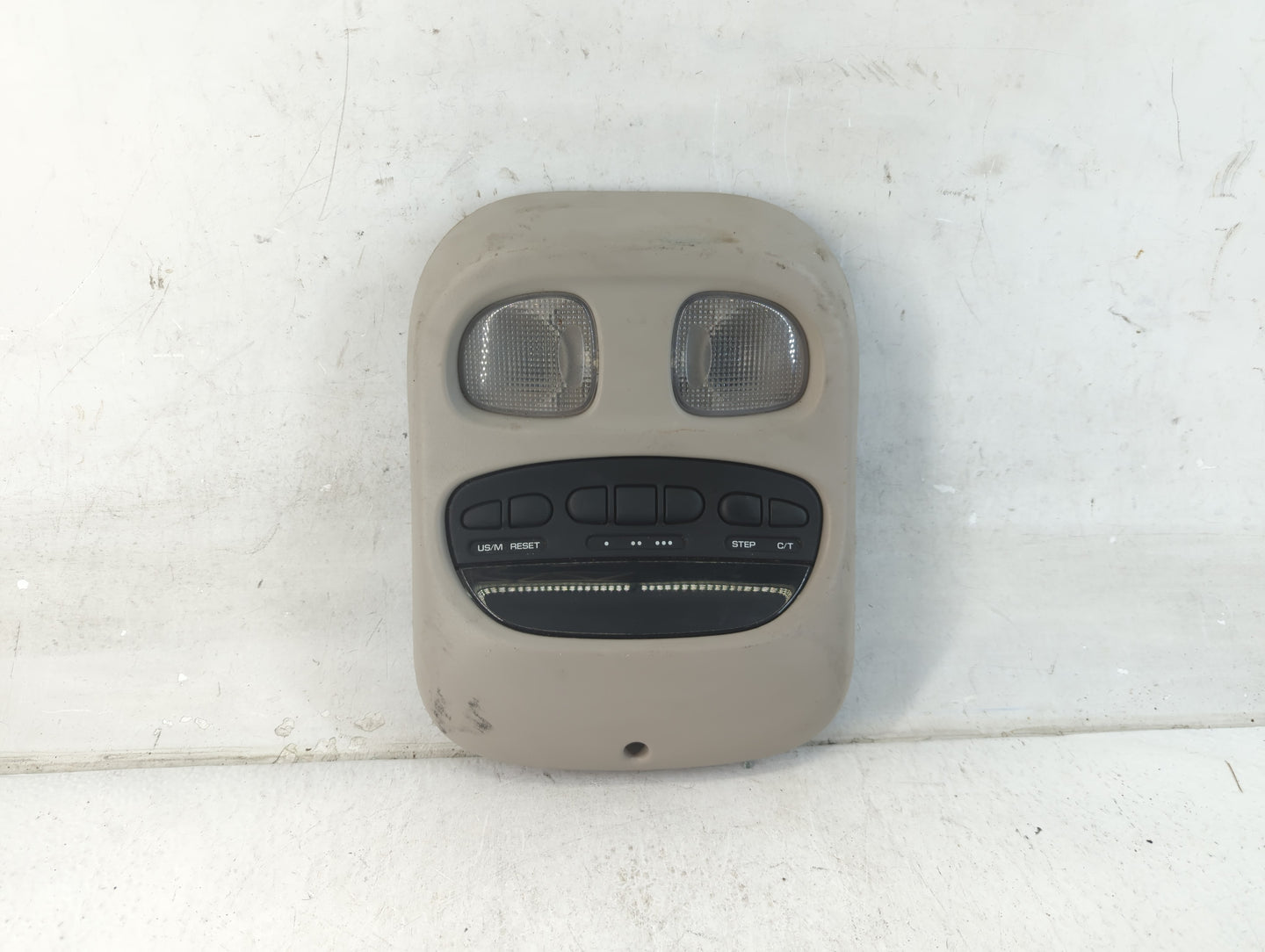 2003 Dodge Durango Overhead Roof Console Interior Dome Light - Oemusedautoparts1.com