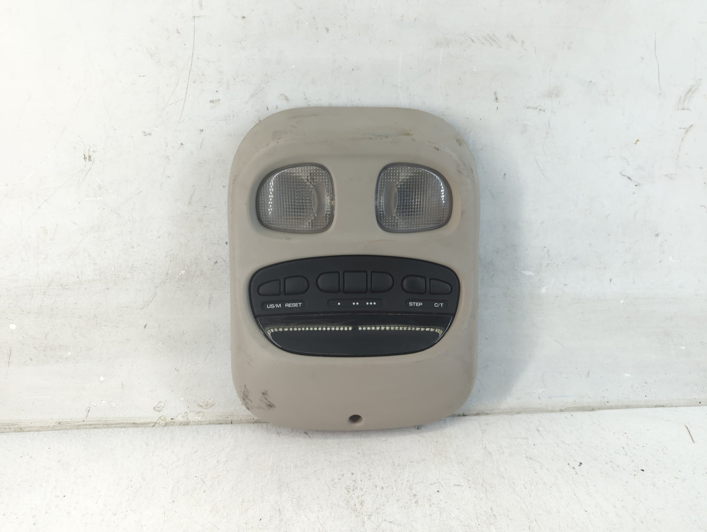 2003 Dodge Durango Overhead Roof Console Interior Dome Light - Oemusedautoparts1.com