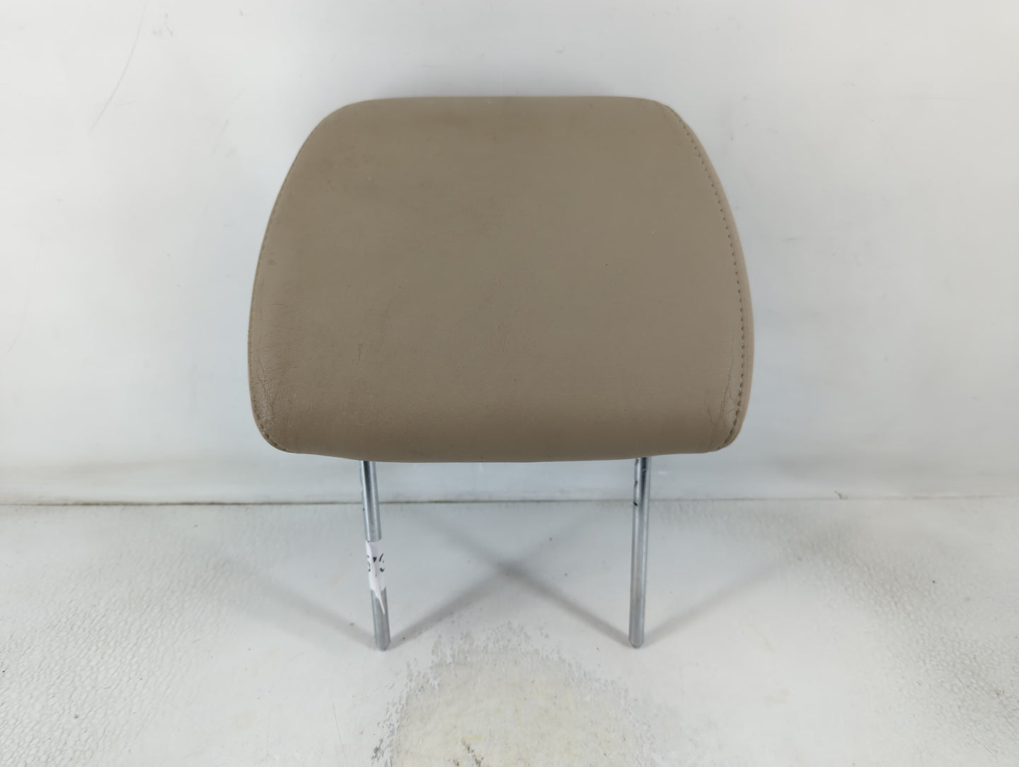 2007-2008 Gmc Yukon Headrest Head Rest Front Driver Passenger Seat Fits Fits 2007 2008 OEM Used Auto Parts - Oemusedautoparts1.com