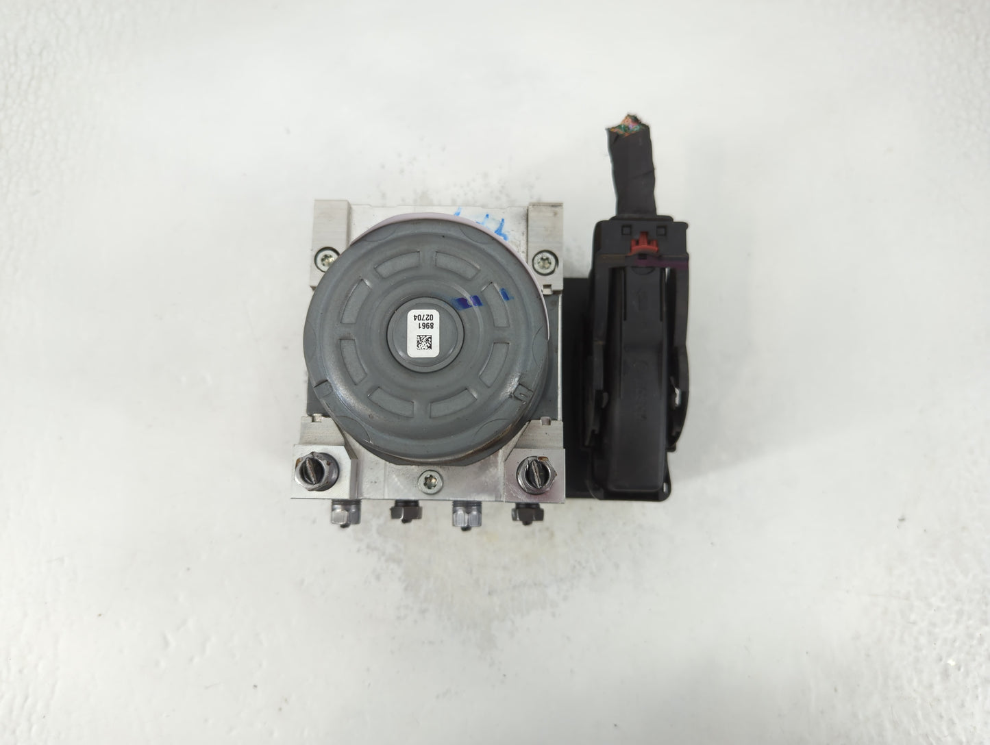 2020 Jeep Compass ABS Pump Control Module Replacement P/N:P68485883AA Fits OEM Used Auto Parts - Oemusedautoparts1.com