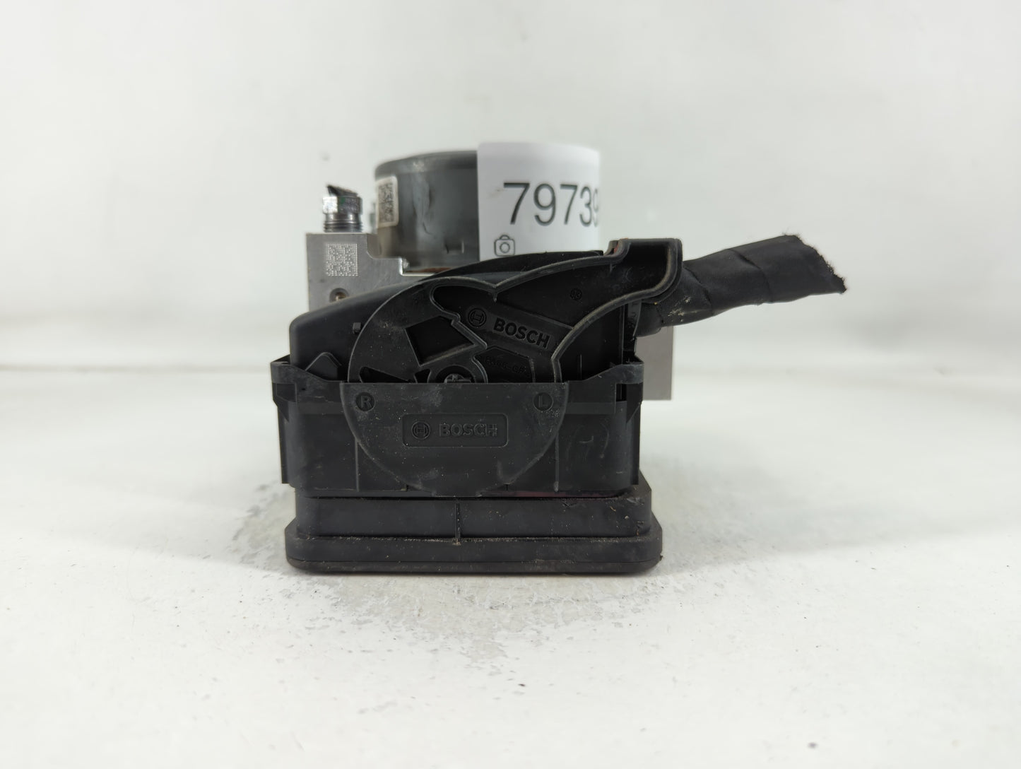 2020 Jeep Compass ABS Pump Control Module Replacement P/N:P68485883AA Fits OEM Used Auto Parts - Oemusedautoparts1.com