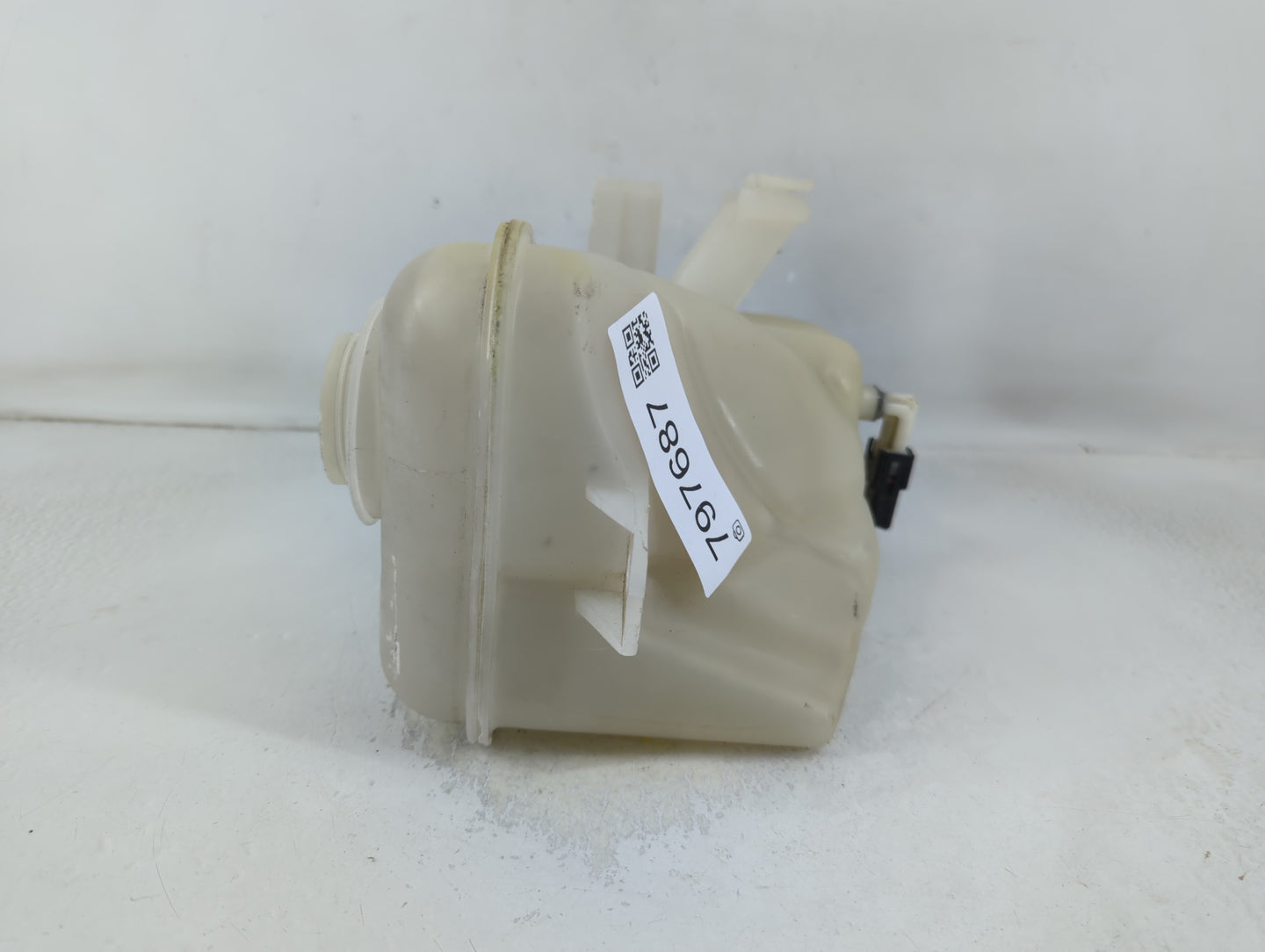 2000-2005 Ford Taurus Radiator Coolant Overflow Expansion Tank Bottle - Oemusedautoparts1.com