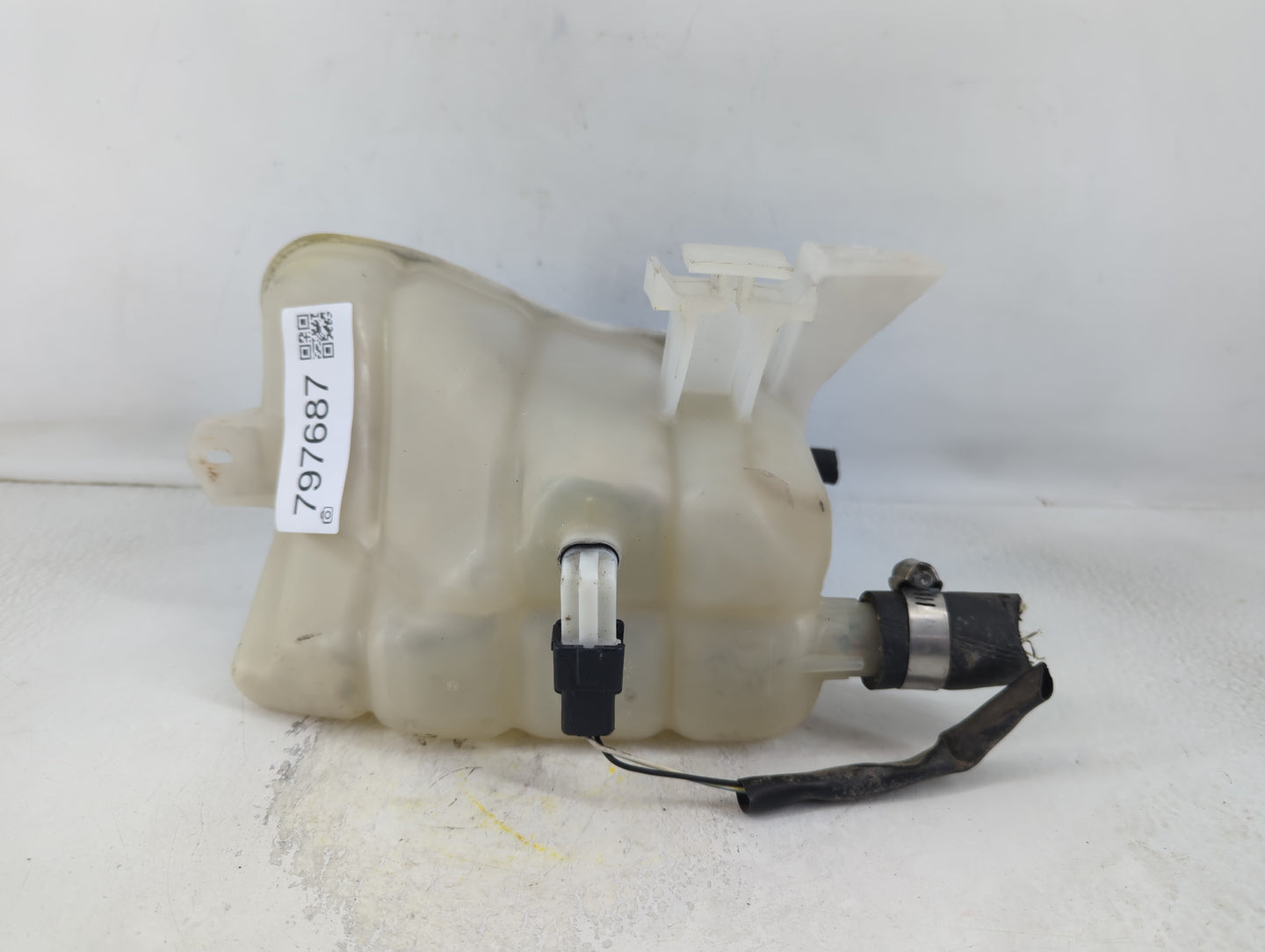 2000-2005 Ford Taurus Radiator Coolant Overflow Expansion Tank Bottle - Oemusedautoparts1.com