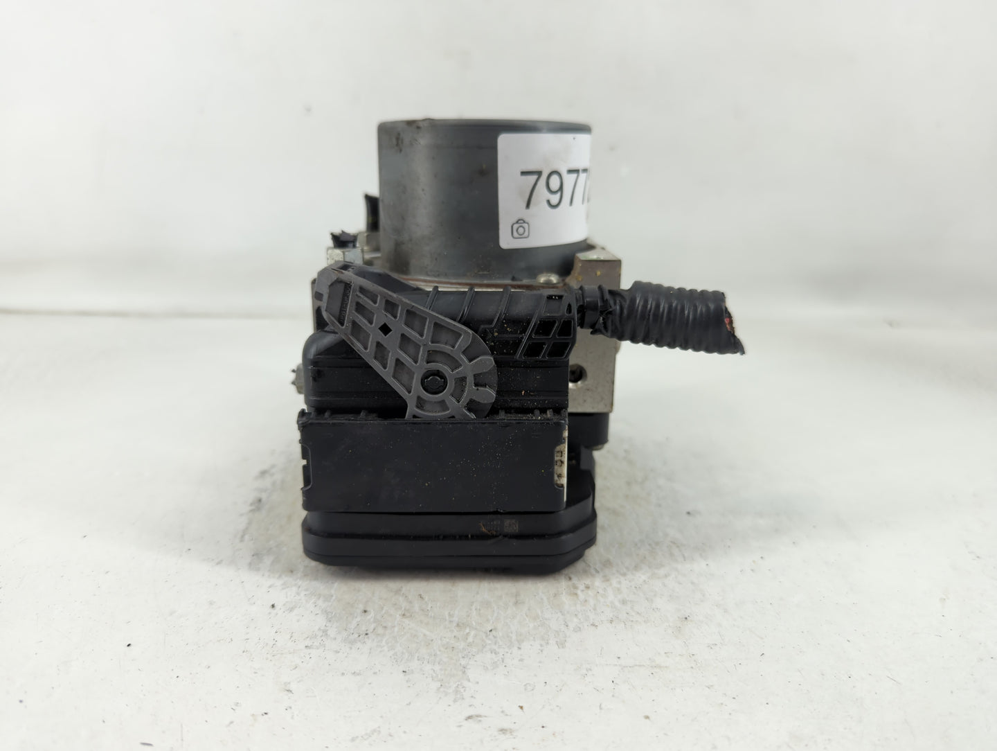 2017-2019 Toyota Highlander ABS Pump Control Module Replacement P/N:116040-43610 89541-0E100 Fits Fits 2017 2018 2019 OEM Used Auto Parts - Oemusedautoparts1.com