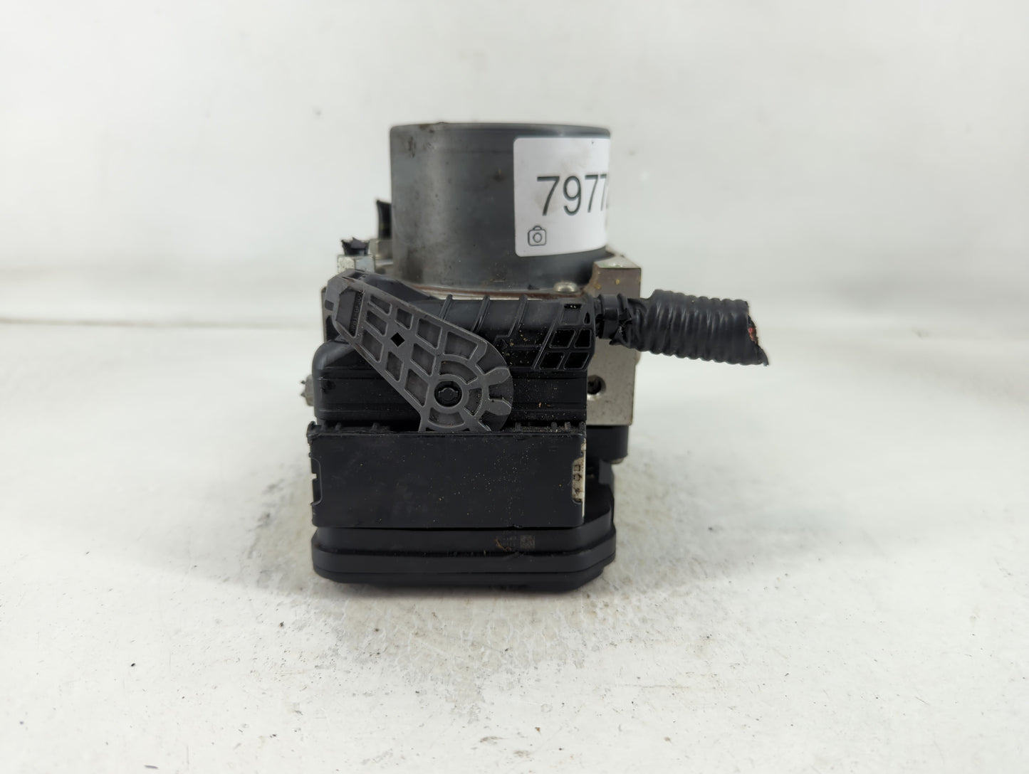 2017-2019 Toyota Highlander ABS Pump Control Module Replacement P/N:116040-43610 89541-0E100 Fits Fits 2017 2018 2019 OEM Used Auto Parts - Oemusedautoparts1.com