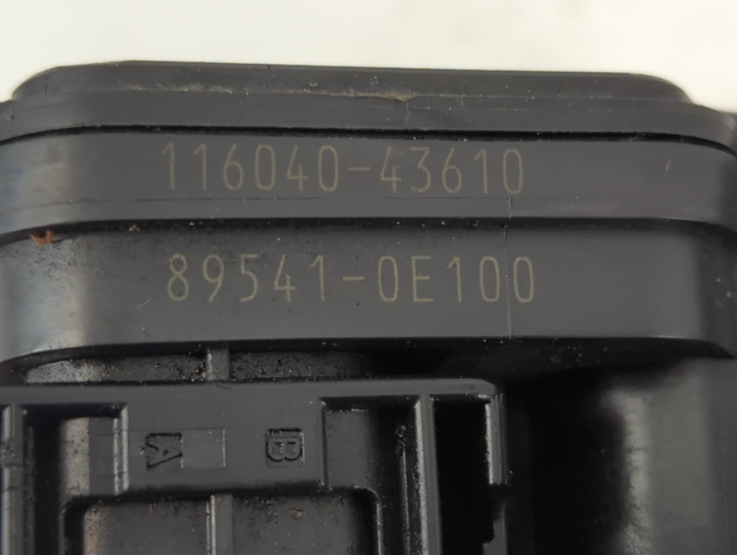 2017-2019 Toyota Highlander ABS Pump Control Module Replacement P/N:116040-43610 89541-0E100 Fits Fits 2017 2018 2019 OEM Used Auto Parts - Oemusedautoparts1.com
