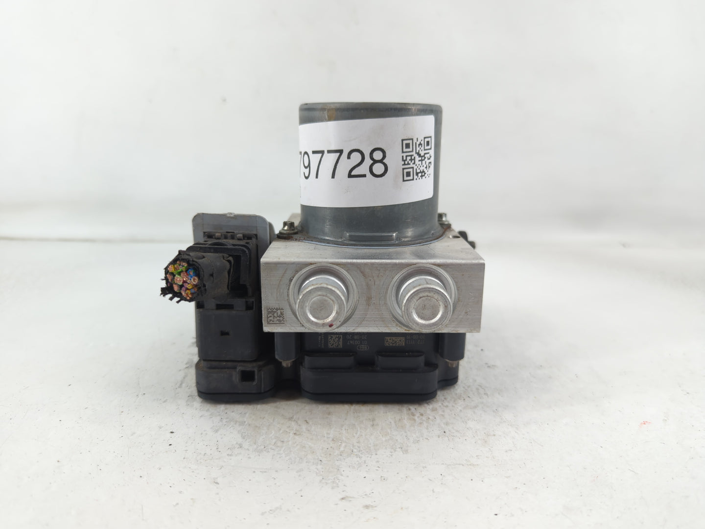 2020 Ford Expedition ABS Pump Control Module Replacement P/N:KL14-2B373-BA Fits OEM Used Auto Parts - Oemusedautoparts1.com