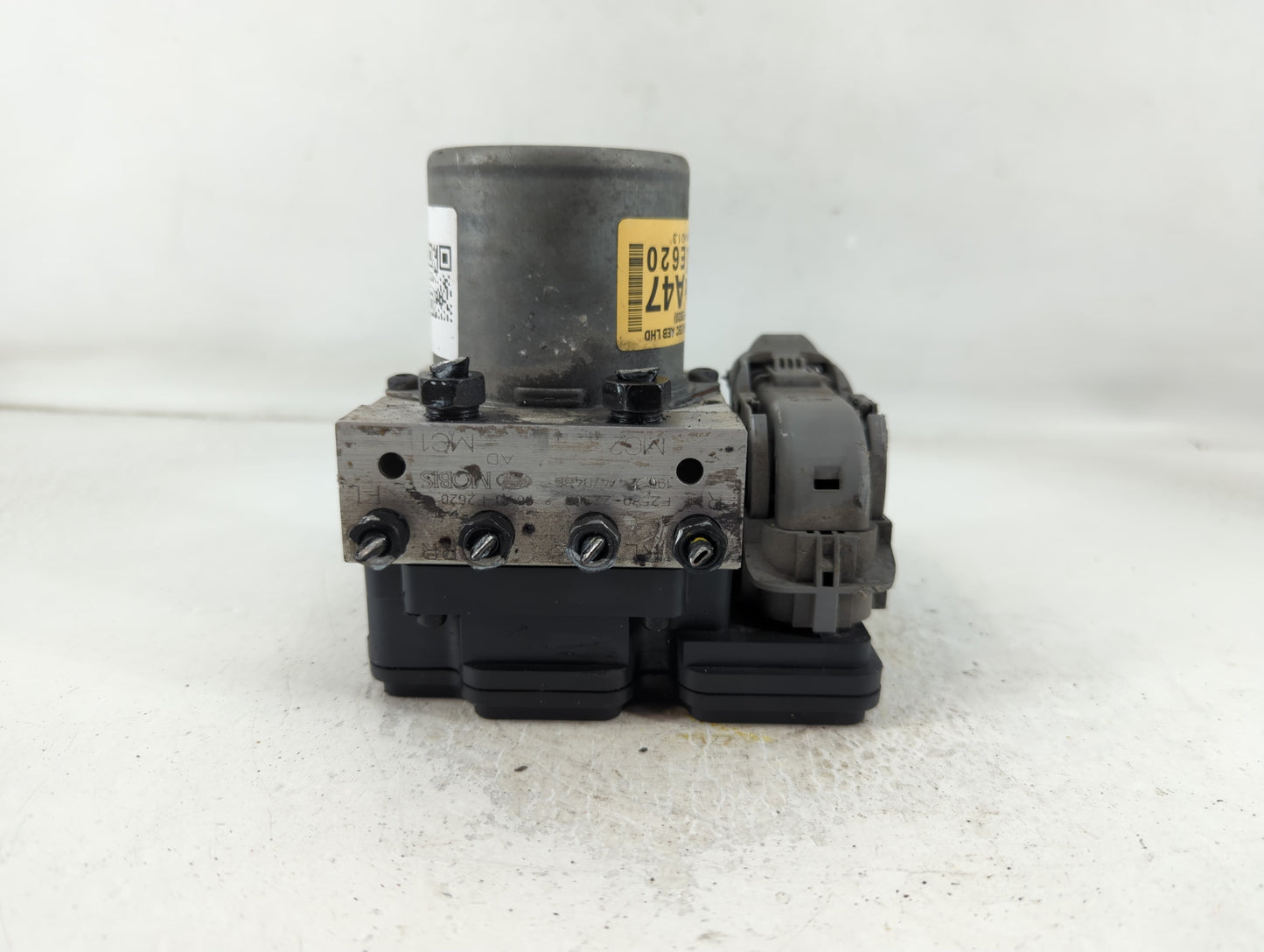 2019-2020 Hyundai Elantra ABS Pump Control Module Replacement P/N:61589-43100 58900-F2620 Fits Fits 2019 2020 OEM Used Auto Parts - Oemusedautoparts1.com
