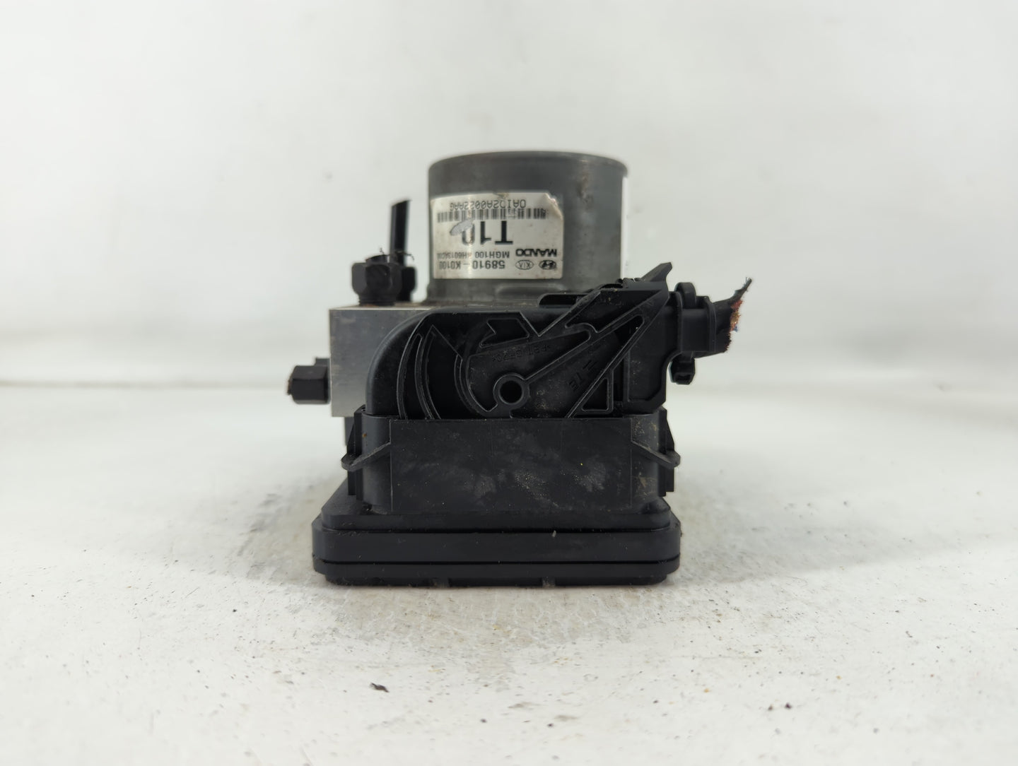 2020-2021 Kia Soul ABS Pump Control Module Replacement P/N:58910-K0100 Fits Fits 2020 2021 OEM Used Auto Parts - Oemusedautoparts1.com