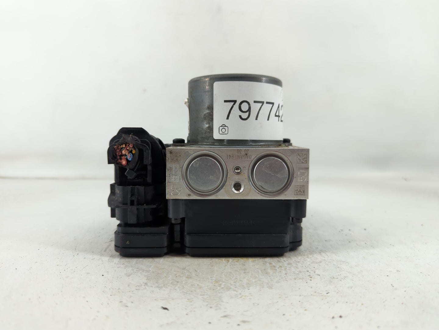 2020-2021 Kia Soul ABS Pump Control Module Replacement P/N:58910-K0100 Fits Fits 2020 2021 OEM Used Auto Parts - Oemusedautoparts1.com