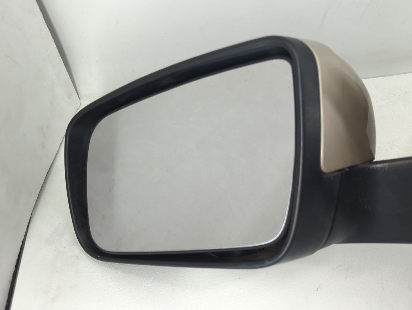 2005-2007 Mercury Montego Side Mirror Replacement Driver Left View Door Mirror P/N:6T53 17683 AB54LL 71513AW Fits OEM Used Auto Parts - Oemusedautoparts1.com