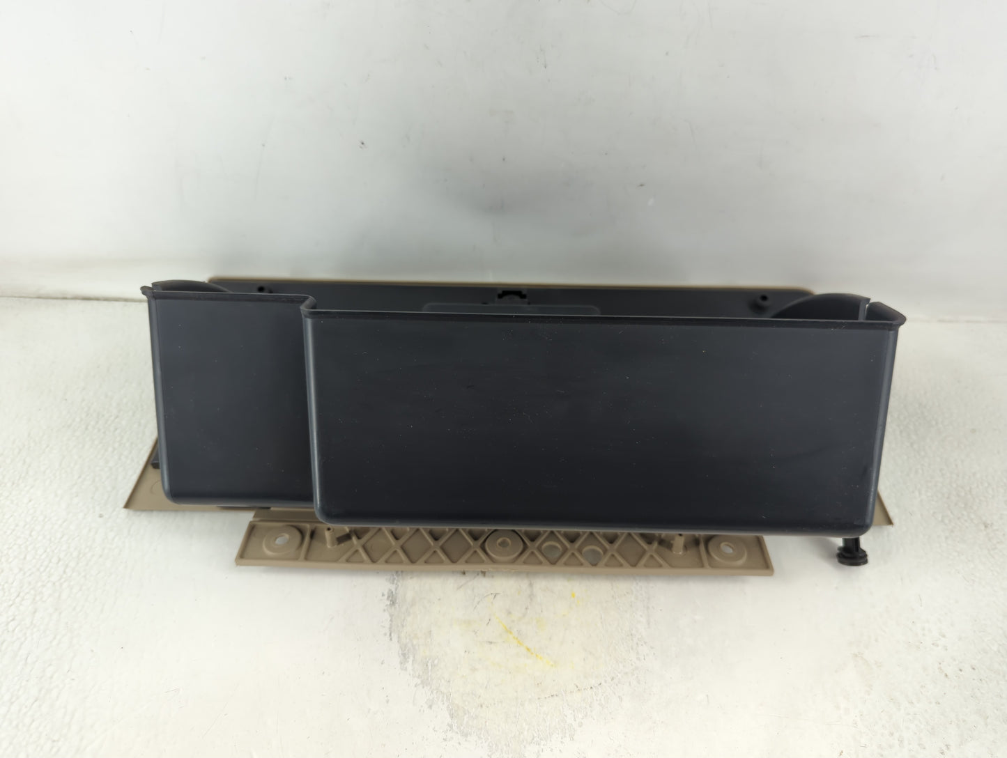 2006 Mercury Montego Passenger Glove Box Door Storage Compartment - Oemusedautoparts1.com
