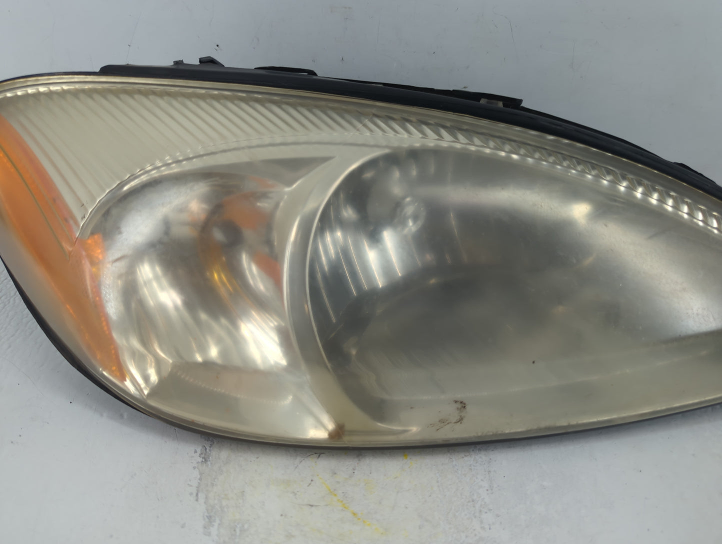 2000-2007 Ford Taurus Passenger Right Oem Head Light Headlight Lamp - Oemusedautoparts1.com