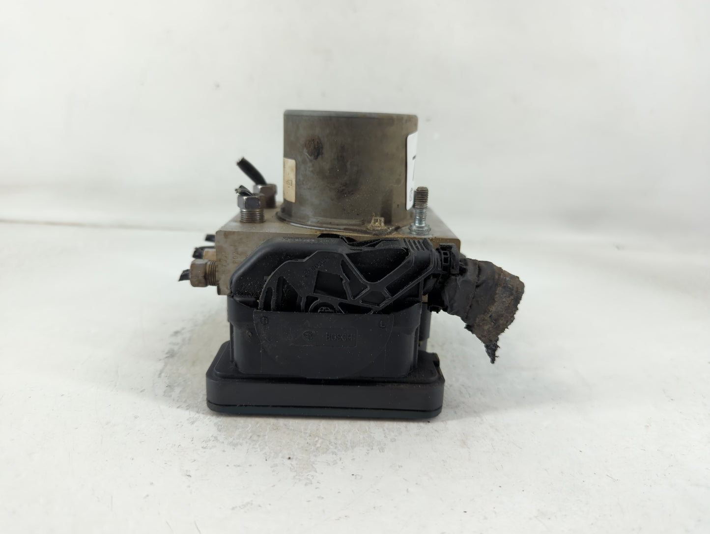 2017 Dodge Caravan ABS Pump Control Module Replacement P/N:P68183803AC Fits Fits 2015 2016 2018 2019 2020 OEM Used Auto Parts - Oemusedautoparts1.com