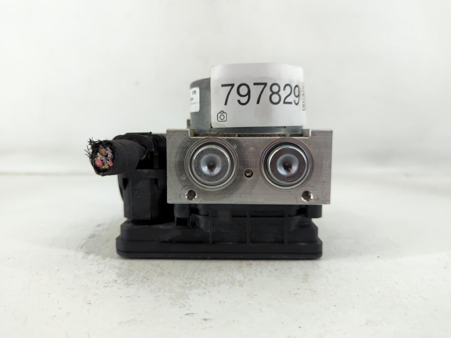 2016 Cadillac Xts ABS Pump Control Module Replacement P/N:23308257 Fits OEM Used Auto Parts - Oemusedautoparts1.com