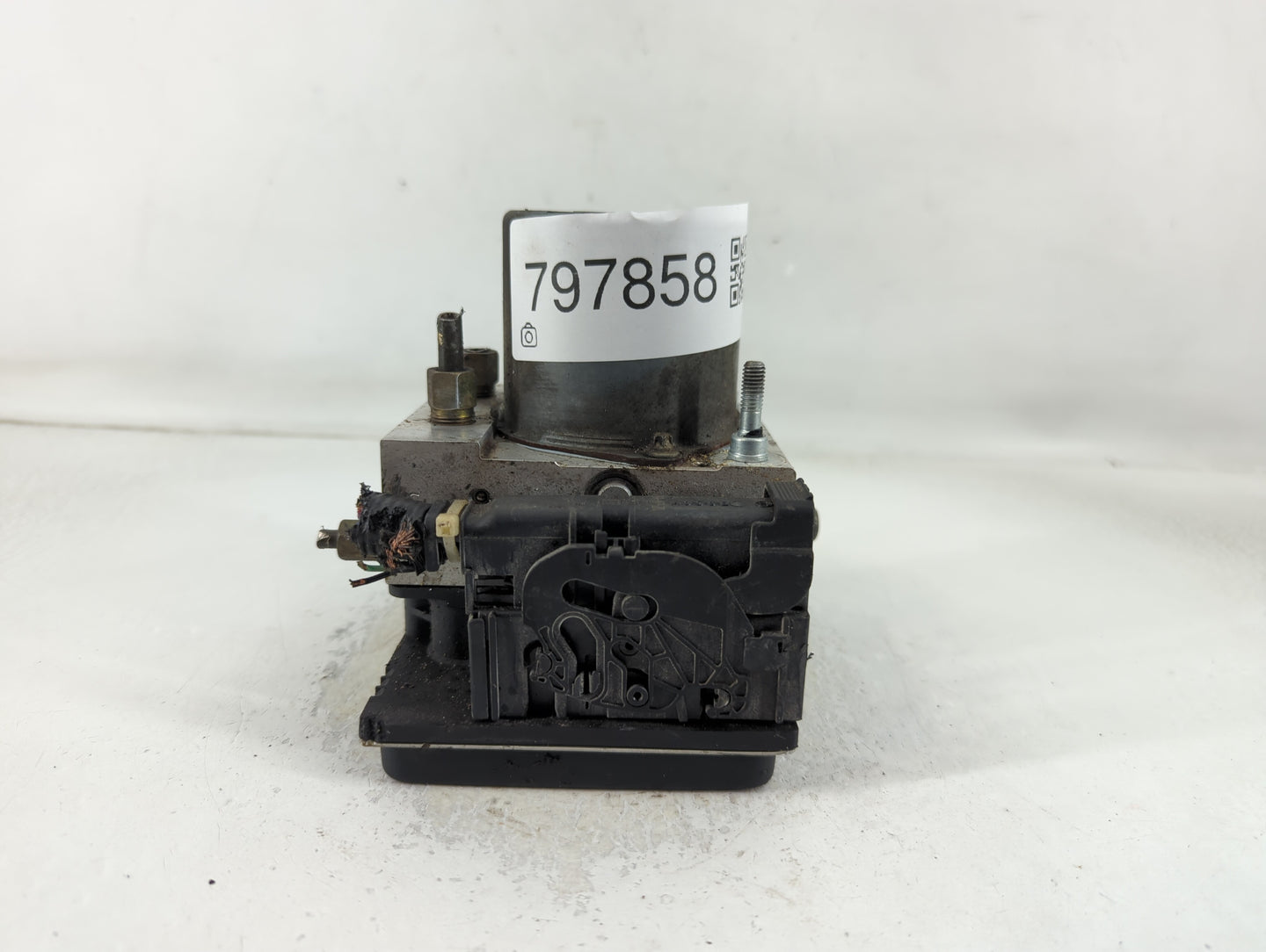 2010 Nissan Altima ABS Pump Control Module Replacement P/N:47660 ZX00A Fits OEM Used Auto Parts - Oemusedautoparts1.com