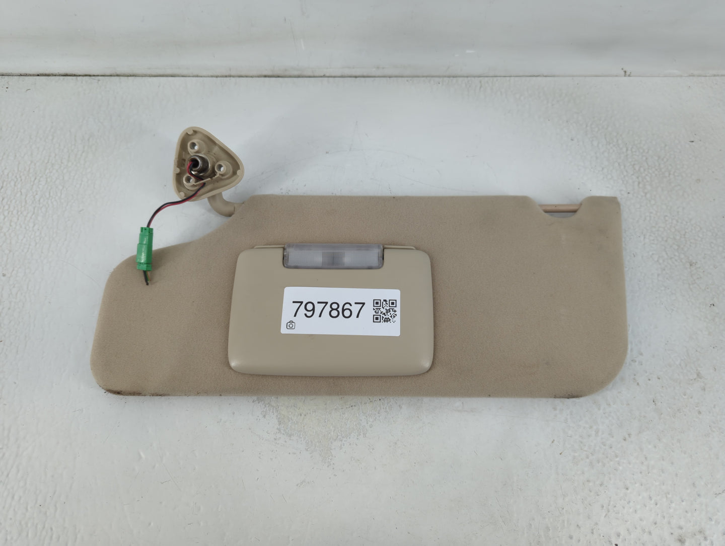 2005-2006 Mercury Montego Sun Visor Shade Replacement Driver Left Mirror Fits Fits 2005 2006 OEM Used Auto Parts - Oemusedautoparts1.com