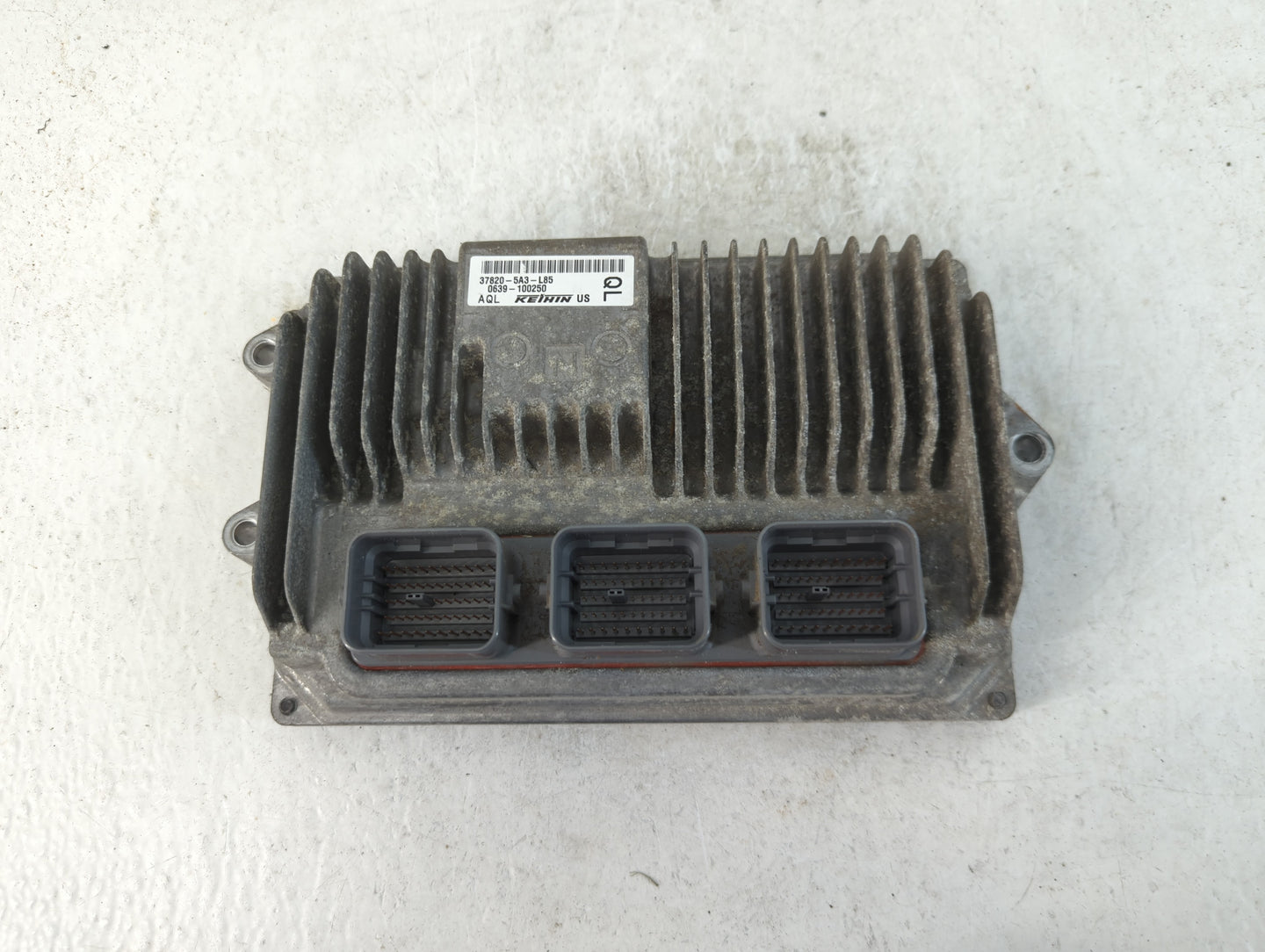 2013 Honda Accord PCM Engine Control Computer ECU ECM PCU OEM P/N:0639-100250 37820-5A3-L85 Fits OEM Used Auto Parts - Oemusedautoparts1.com