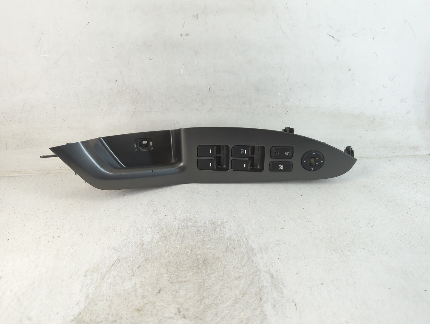2017-2020 Cadillac Xt5 Master Power Window Switch Replacement Driver Side Left P/N:93570-2T500 Fits Fits 2017 2018 2019 2020 OEM Used Auto Parts - Oemusedautoparts1.com