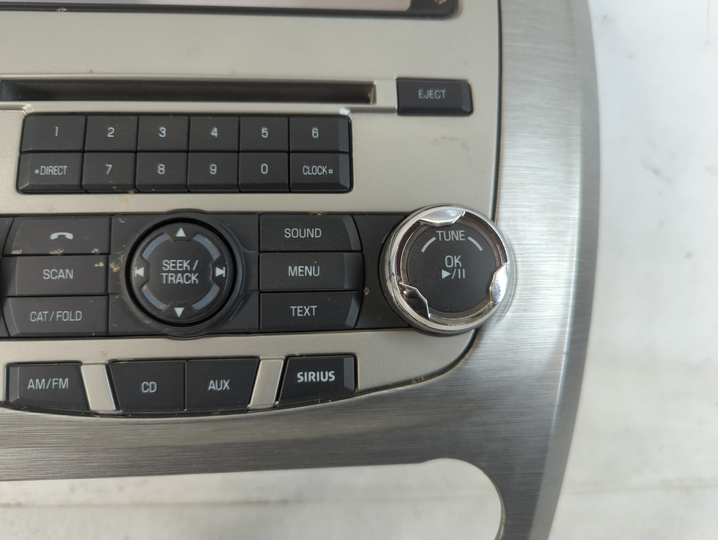 2010-2012 Ford Fusion Radio AM FM Cd Player Receiver Replacement P/N:9E5T-18A802-AE Fits Fits 2010 2011 2012 OEM Used Auto Parts - Oemusedautoparts1.com