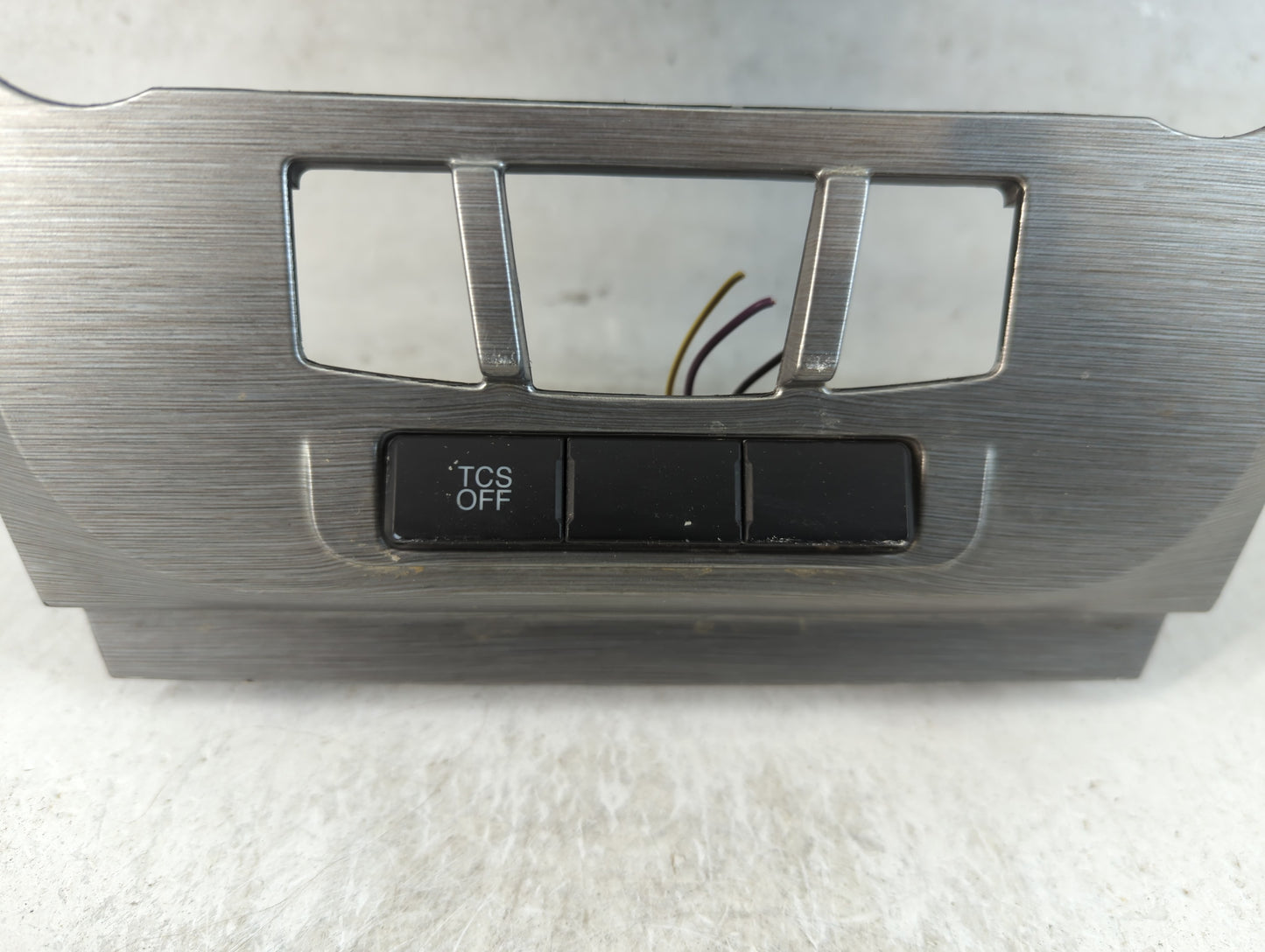 2010-2012 Ford Fusion Radio AM FM Cd Player Receiver Replacement P/N:9E5T-18A802-AE Fits Fits 2010 2011 2012 OEM Used Auto Parts - Oemusedautoparts1.com