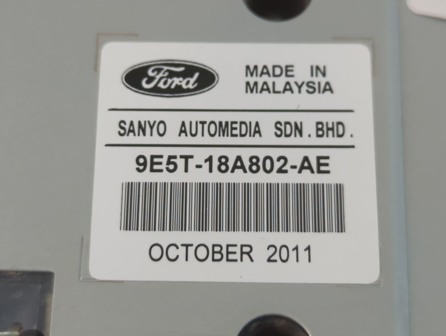 2010-2012 Ford Fusion Radio AM FM Cd Player Receiver Replacement P/N:9E5T-18A802-AE Fits Fits 2010 2011 2012 OEM Used Auto Parts - Oemusedautoparts1.com