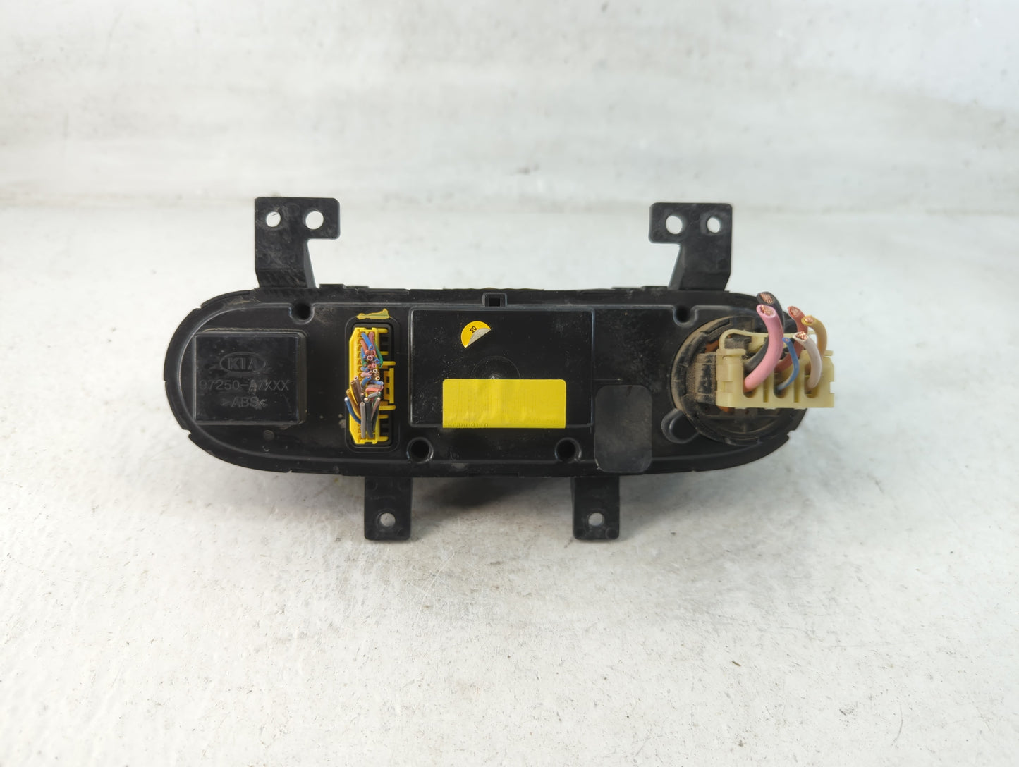 2014-2016 Kia Forte Climate Control Module Temperature AC/Heater Replacement P/N:97250-AZ050WK Fits Fits 2014 2015 2016 OEM Used Auto Parts - Oemusedautoparts1.com