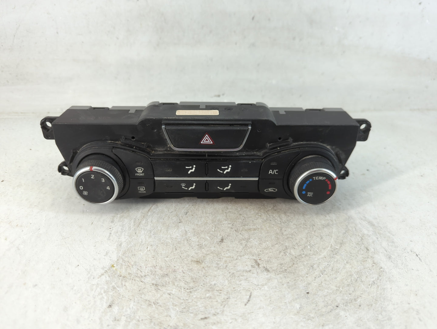 2014-2015 Kia Optima Climate Control Module Temperature AC/Heater Replacement P/N:97250-2TLE0 Fits Fits 2014 2015 OEM Used Auto Parts - Oemusedautoparts1.com