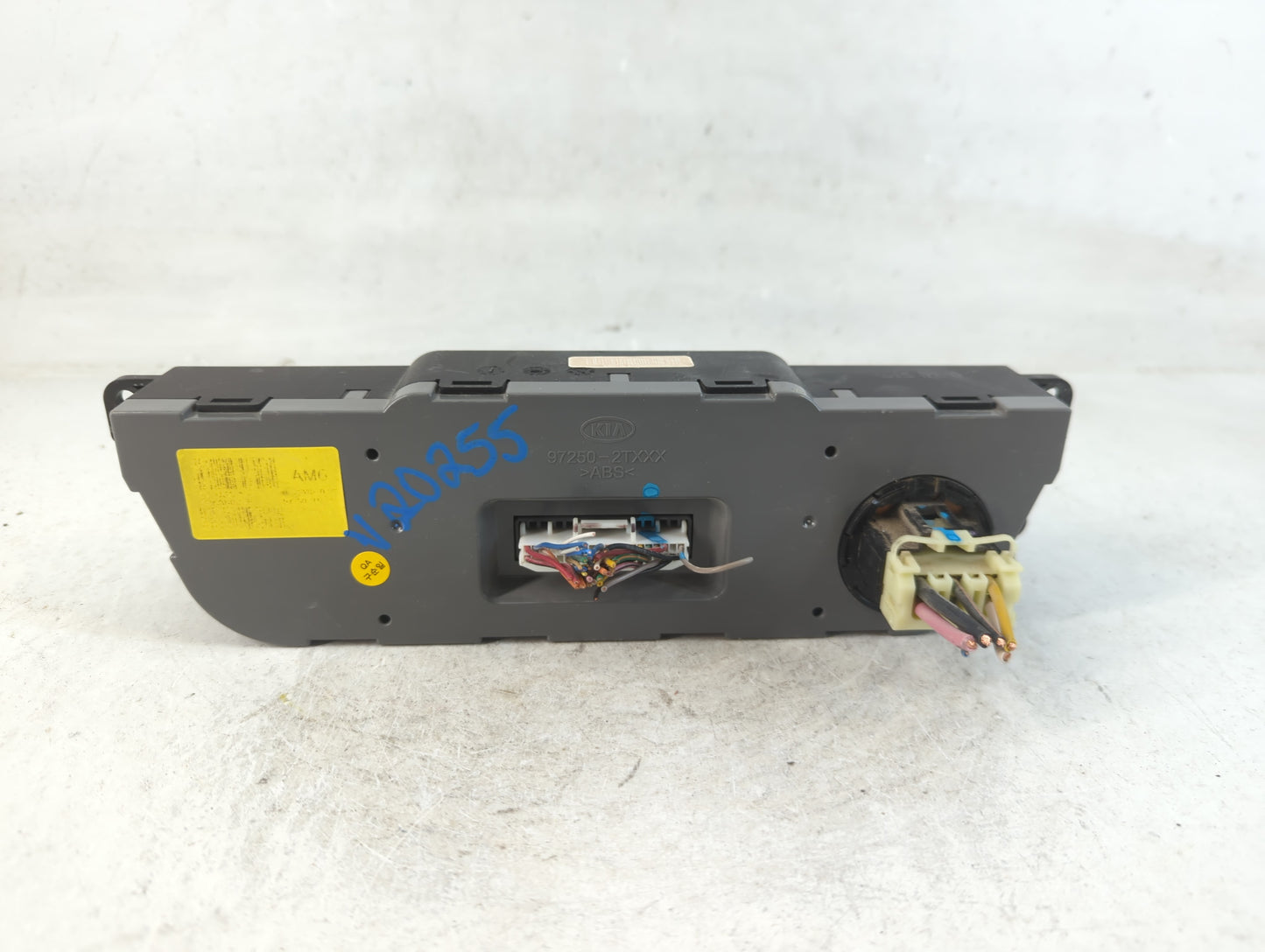 2014-2015 Kia Optima Climate Control Module Temperature AC/Heater Replacement P/N:97250-2TLE0 Fits Fits 2014 2015 OEM Used Auto Parts - Oemusedautoparts1.com