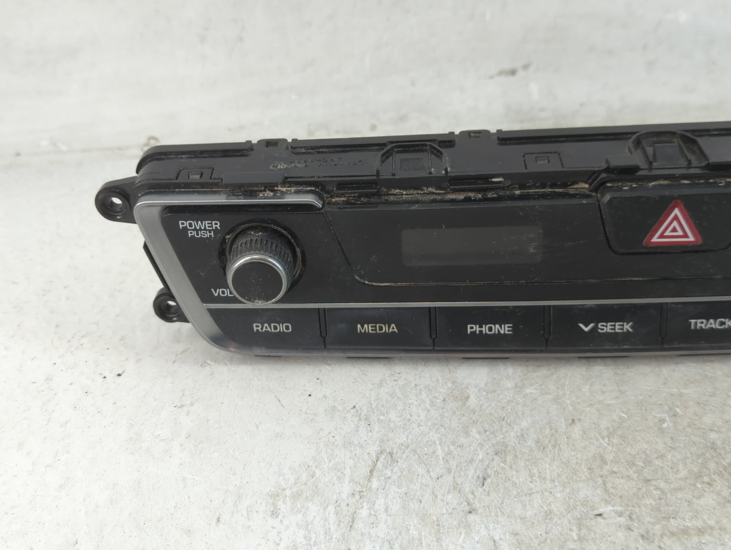 2015-2017 Hyundai Sonata Climate Control Module Temperature AC/Heater Replacement P/N:94510-C2530 Fits Fits 2015 2016 2017 OEM Used Auto Parts - Oemusedautoparts1.com