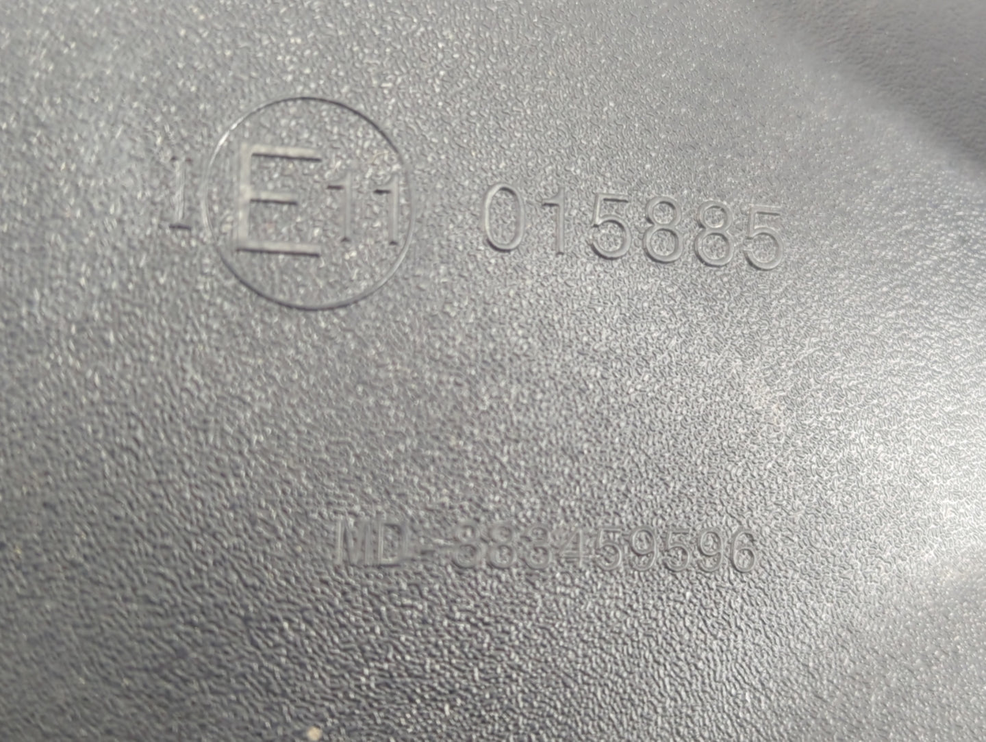 2017 Chevrolet Traverse Interior Rear View Mirror Replacement OEM P/N:E11015885 Fits OEM Used Auto Parts - Oemusedautoparts1.com