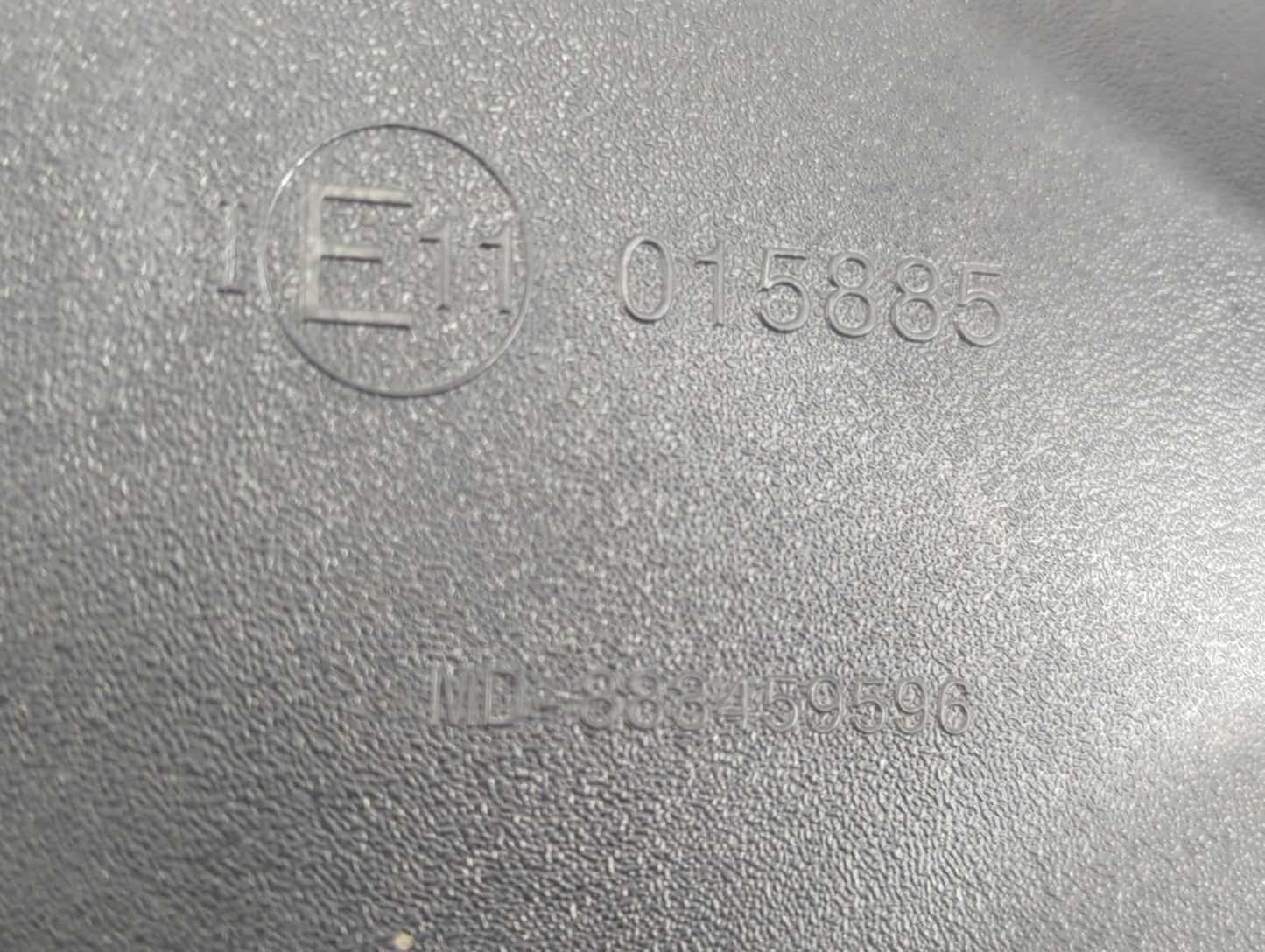 2017 Chevrolet Traverse Interior Rear View Mirror Replacement OEM P/N:E11015885 Fits OEM Used Auto Parts - Oemusedautoparts1.com