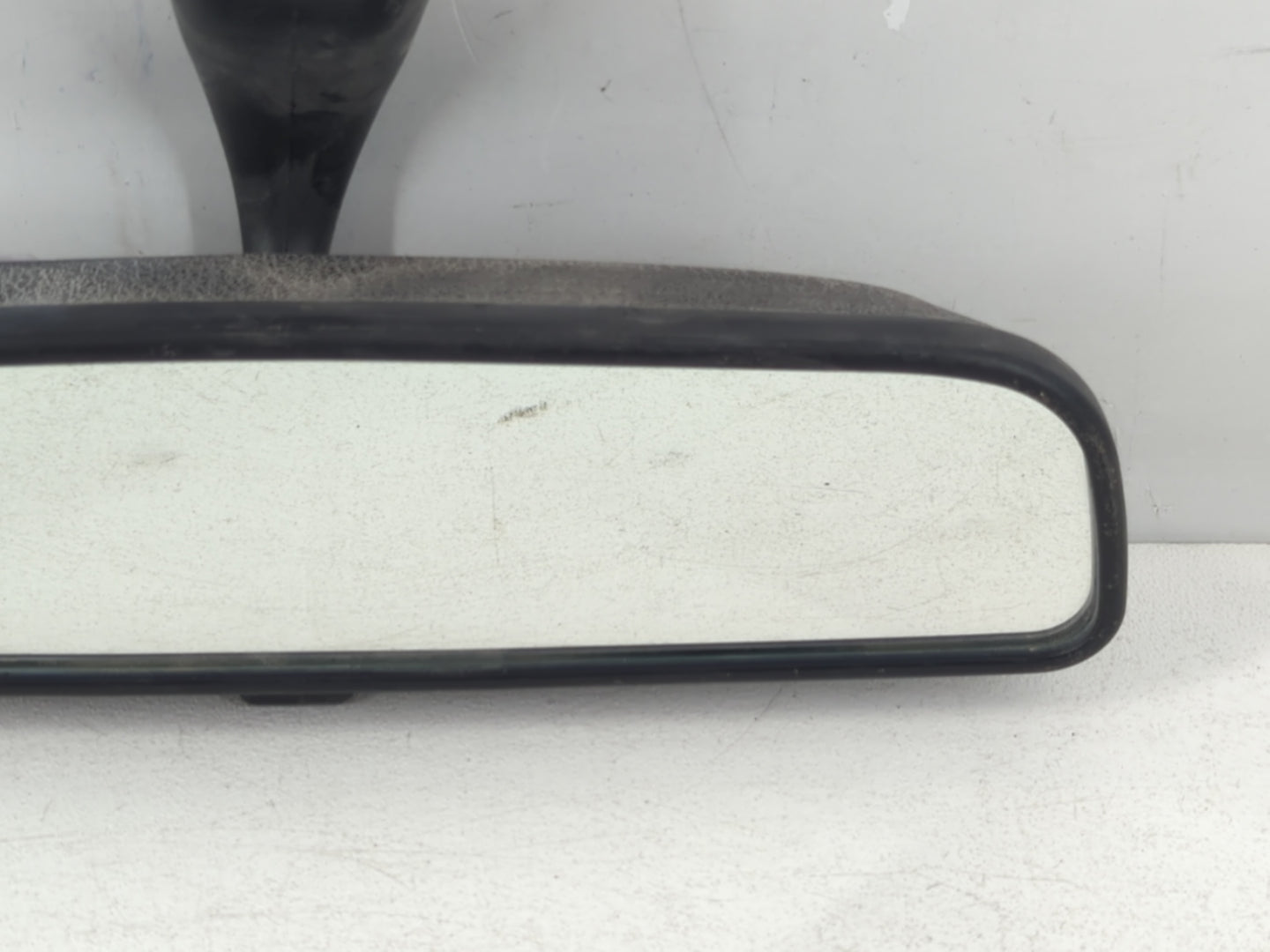 2005-2011 Hyundai Accent Interior Rear View Mirror Replacement OEM P/N:E1102 5400 A047396 Fits OEM Used Auto Parts - Oemusedautoparts1.com