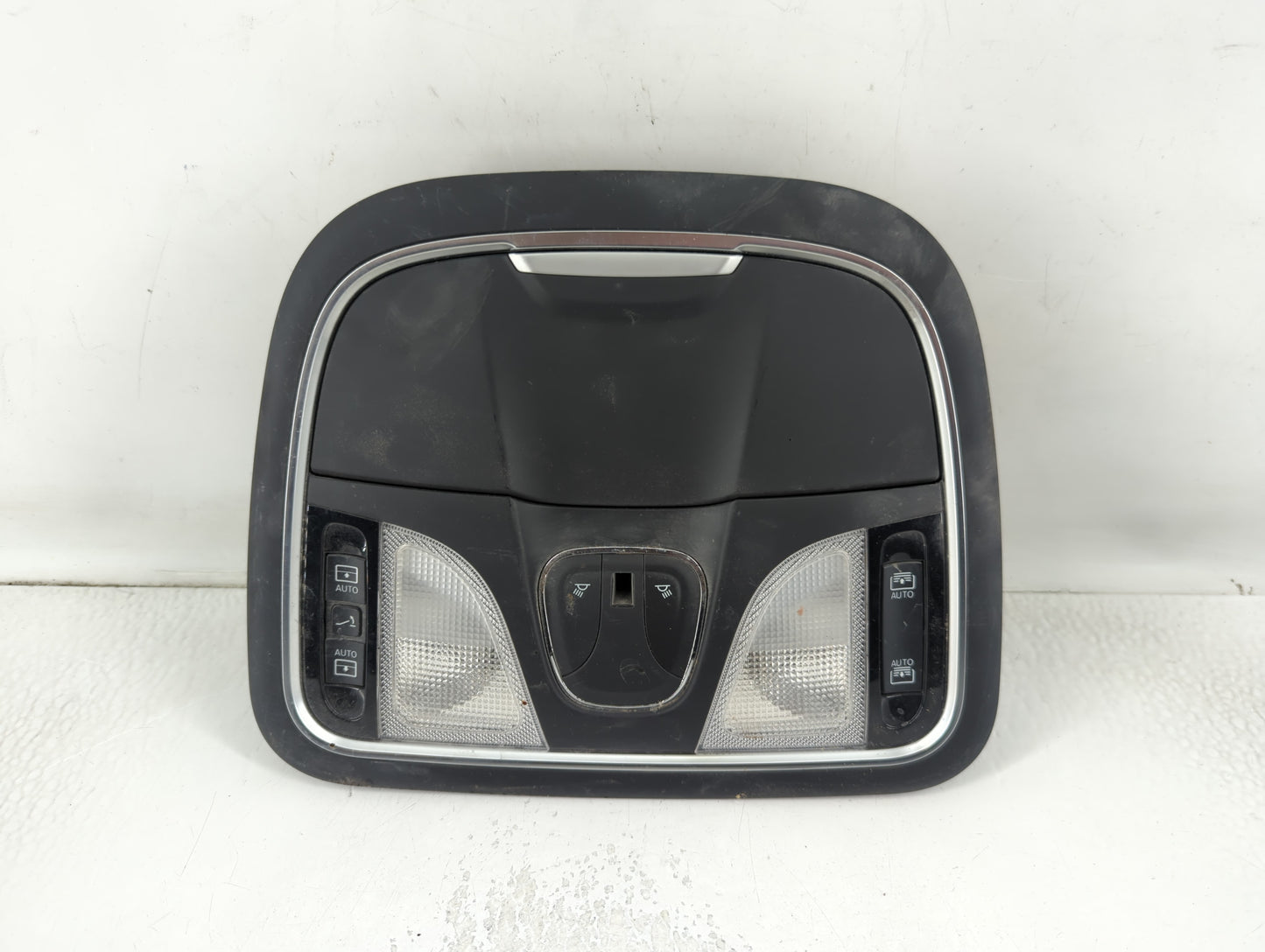 2015-2017 Chrysler 200 Overhead Roof Console Interior Dome Light - Oemusedautoparts1.com