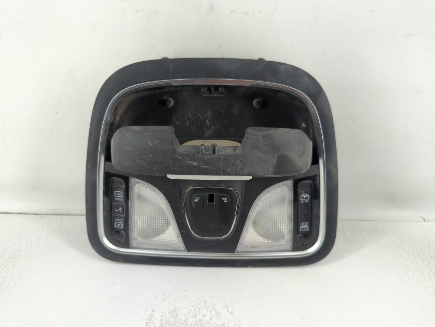 2015-2017 Chrysler 200 Overhead Roof Console Interior Dome Light - Oemusedautoparts1.com