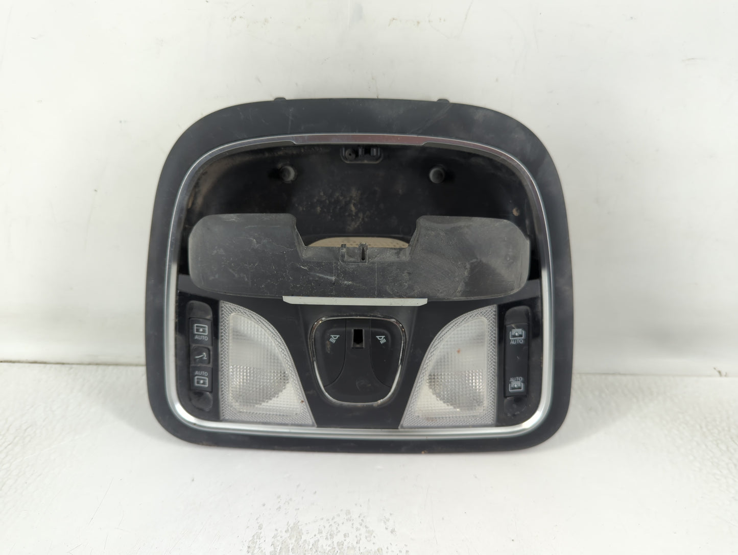 2015-2017 Chrysler 200 Overhead Roof Console Interior Dome Light - Oemusedautoparts1.com
