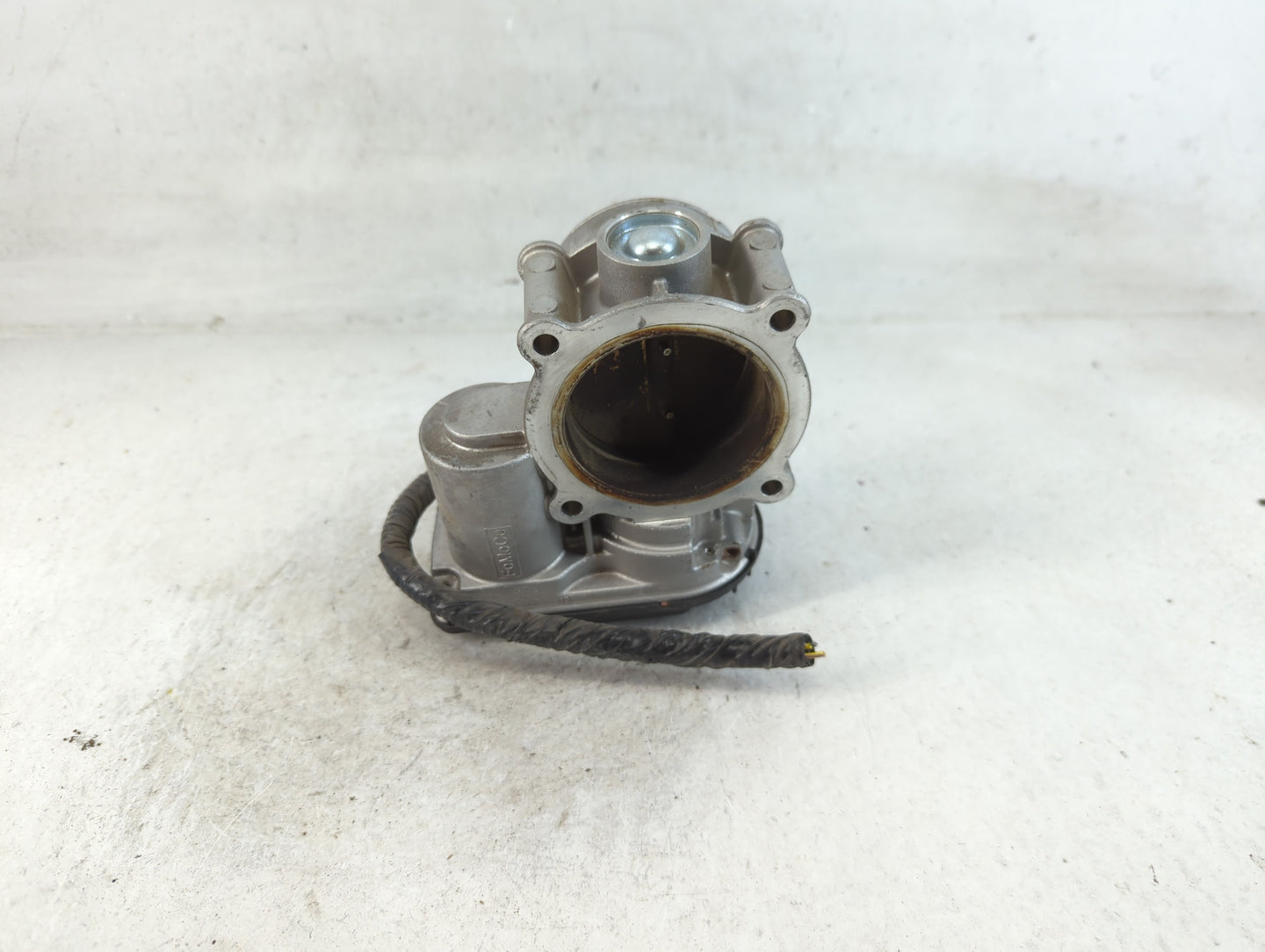 2013-2020 Ford Fusion Throttle Body P/N:DS7E-9F991-AJ Fits Fits 2013 2014 2015 2016 2017 2018 2019 2020 2021 2022 OEM Used Auto Parts - Oemusedautoparts1.com