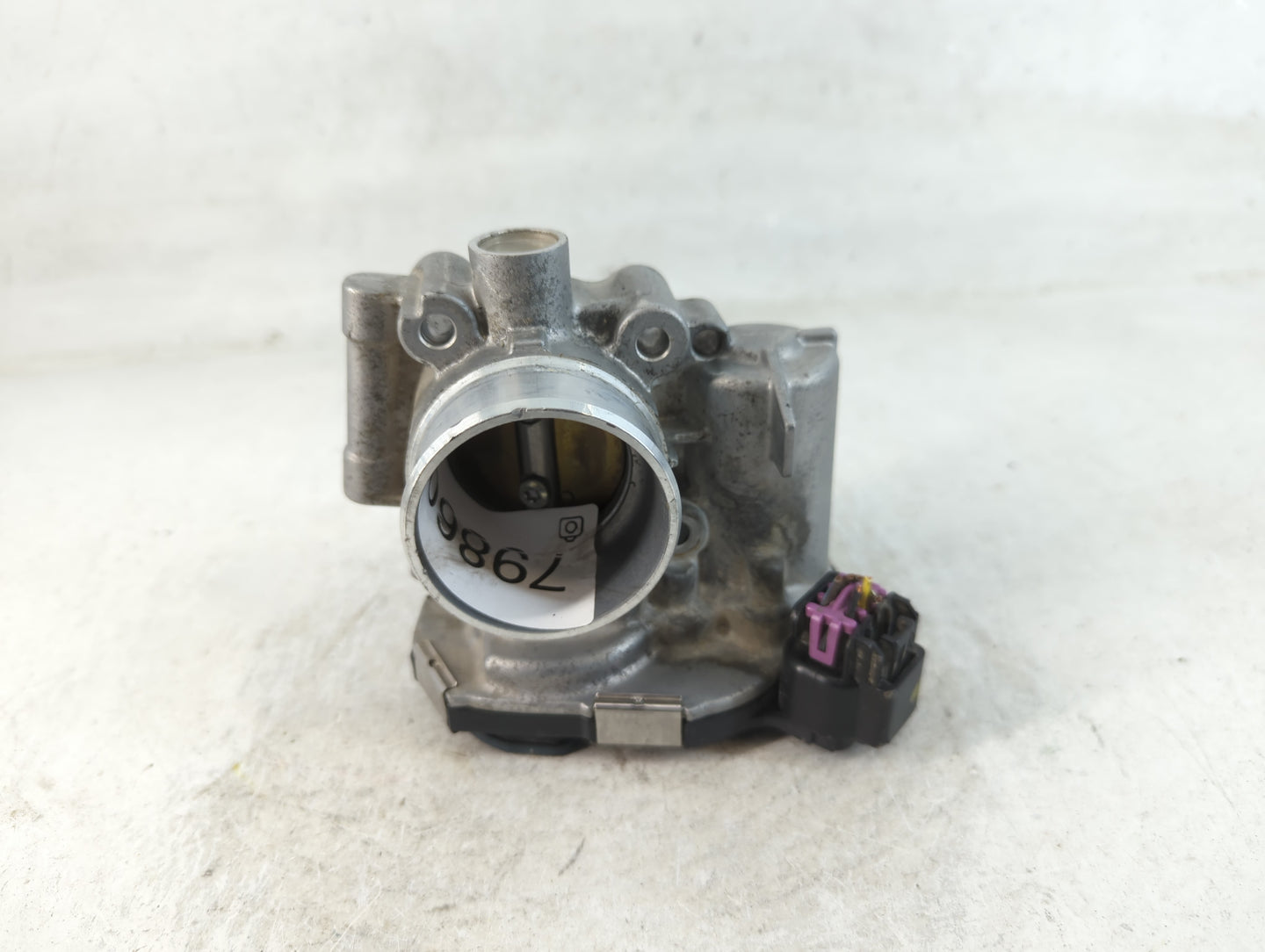 2011-2015 Chevrolet Volt Throttle Body P/N:55 581682 Fits Fits 2011 2012 2013 2014 2015 2016 OEM Used Auto Parts - Oemusedautoparts1.com
