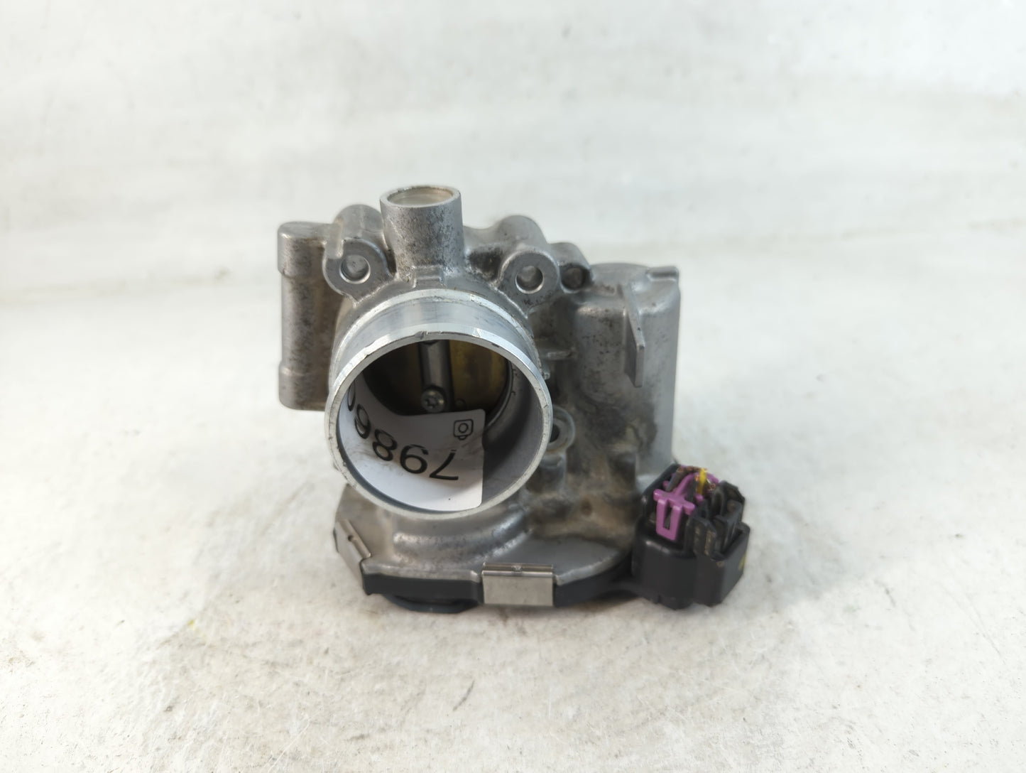 2011-2015 Chevrolet Volt Throttle Body P/N:55 581682 Fits Fits 2011 2012 2013 2014 2015 2016 OEM Used Auto Parts - Oemusedautoparts1.com