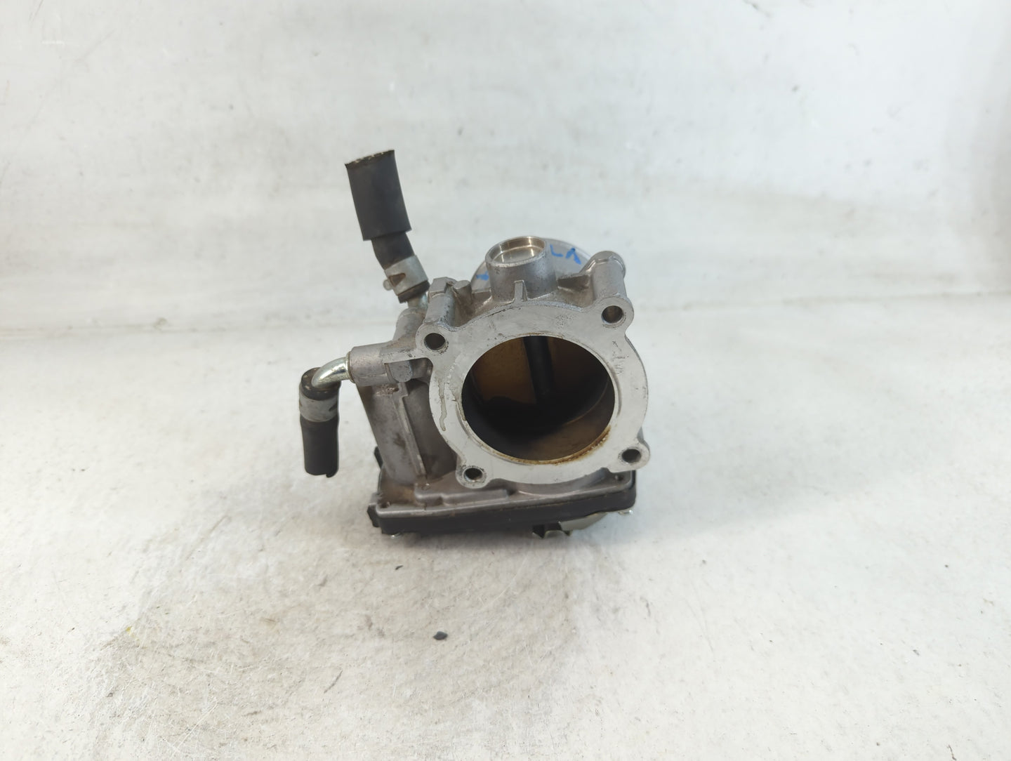 2013-2017 Mitsubishi Outlander Sport Throttle Body P/N:57021 Fits Fits 2013 2014 2015 2016 2017 OEM Used Auto Parts - Oemusedautoparts1.com