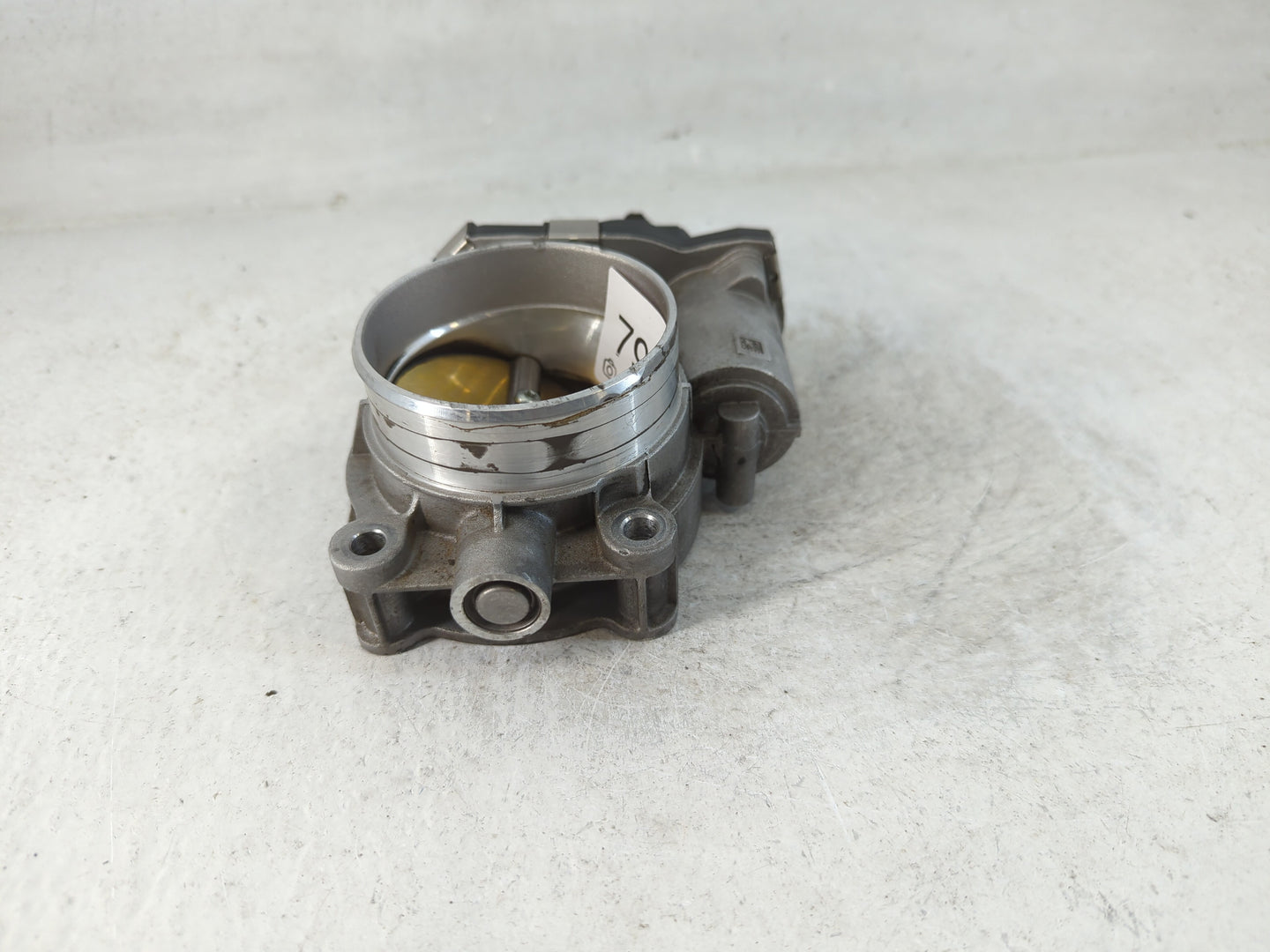 2016-2021 Chevrolet Camaro Throttle Body P/N:12671014 Fits Fits 2016 2017 2018 2019 2020 2021 2022 OEM Used Auto Parts - Oemusedautoparts1.com