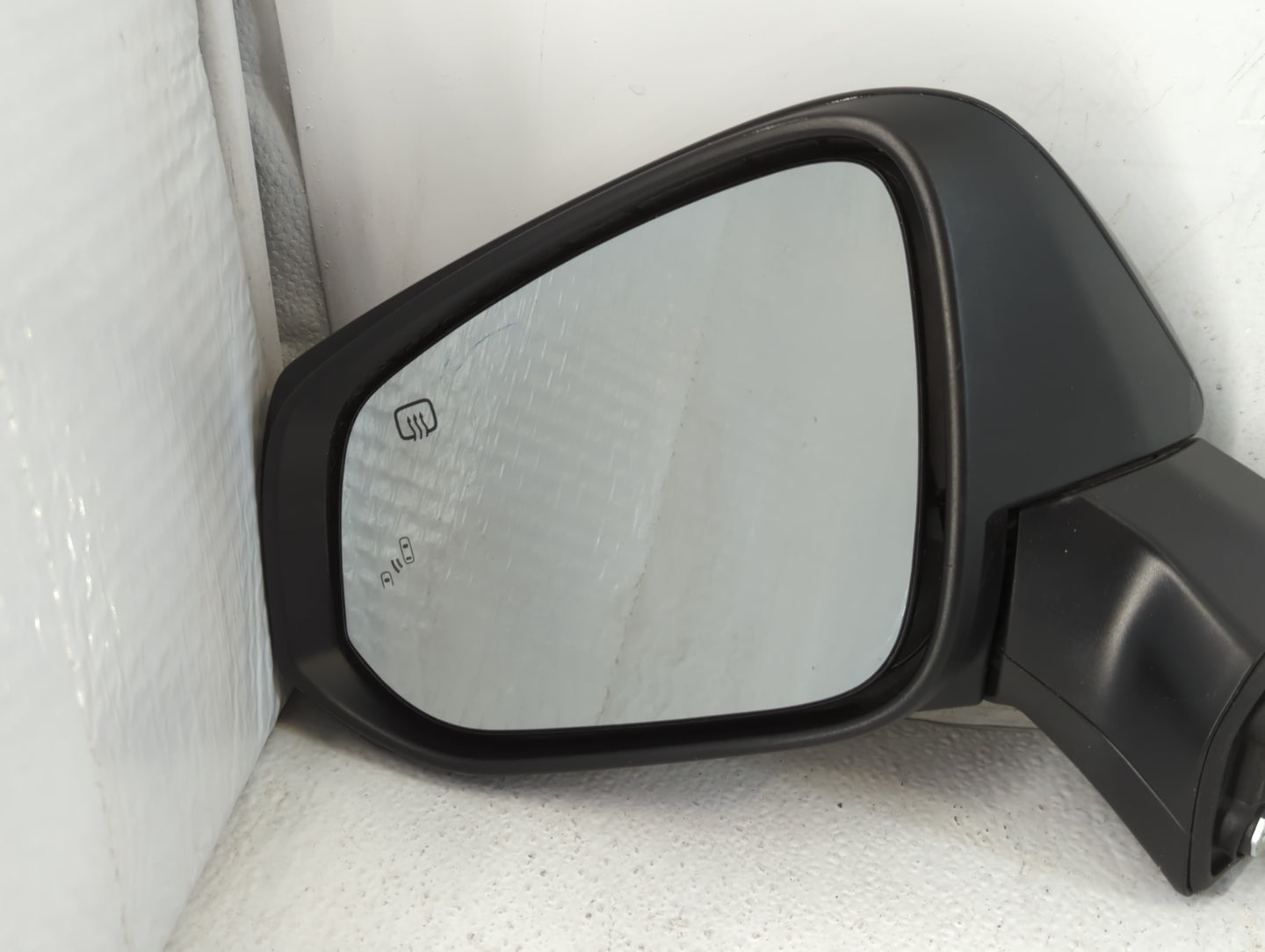 2021-2022 Toyota Sienna Side Mirror Replacement Driver Left View Door Mirror Fits Fits 2021 2022 OEM Used Auto Parts - Oemusedautoparts1.com