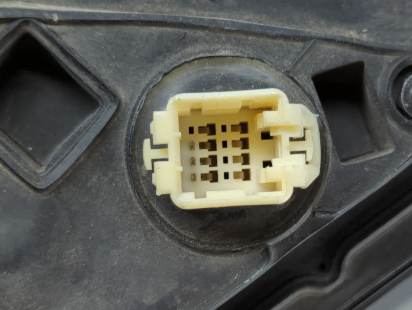 2001-2005 Honda Civic Side Mirror Replacement Passenger Right View Door Mirror P/N:6904 76906 Fits Fits 2001 2002 2003 2004 2005 OEM Used Auto Parts - Oemusedautoparts1.com