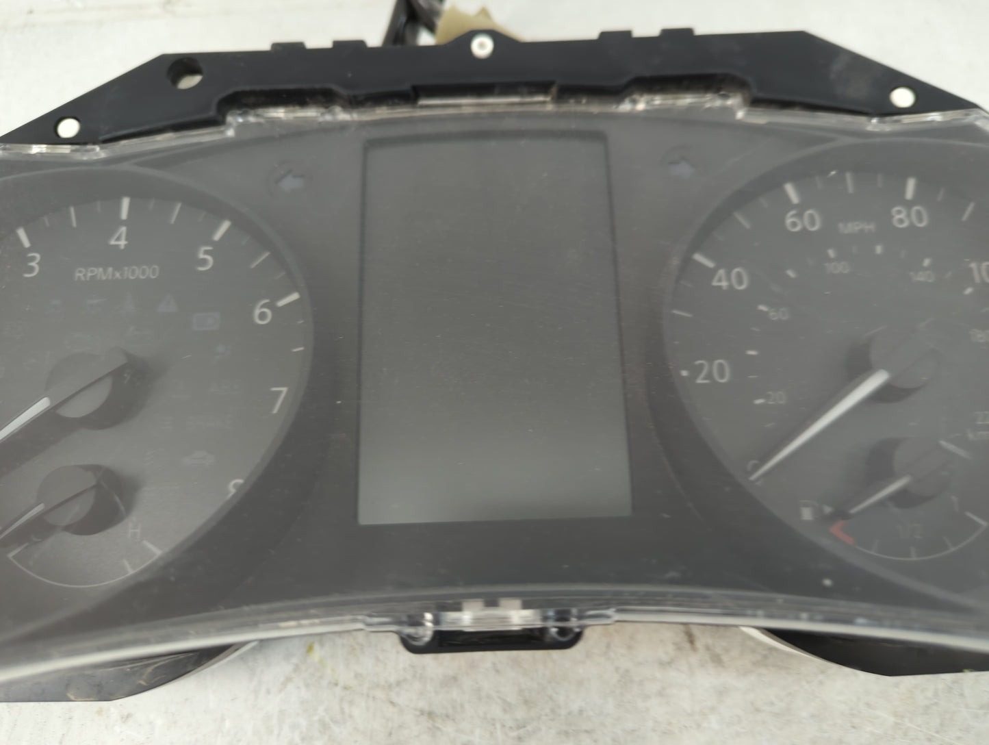 2017-2018 Nissan Rogue Sport Instrument Cluster Speedometer Gauges P/N:6MA1A/P1RZ Fits Fits 2017 2018 OEM Used Auto Parts - Oemusedautoparts1.com