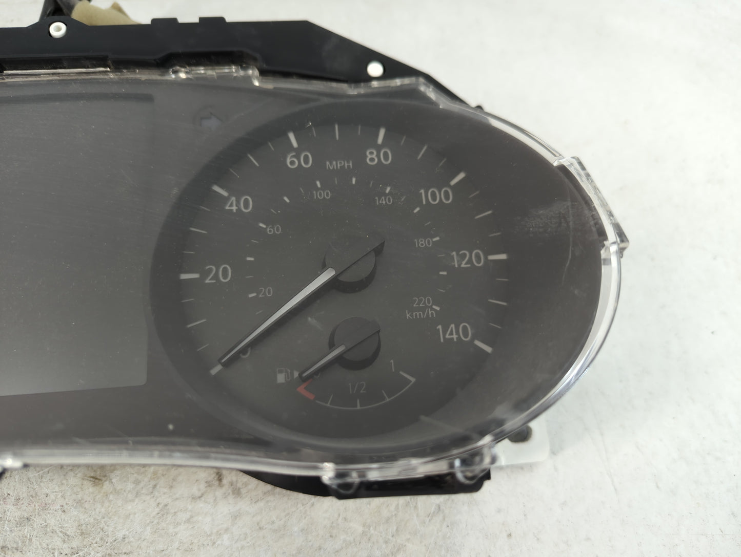 2017-2018 Nissan Rogue Sport Instrument Cluster Speedometer Gauges P/N:6MA1A/P1RZ Fits Fits 2017 2018 OEM Used Auto Parts - Oemusedautoparts1.com