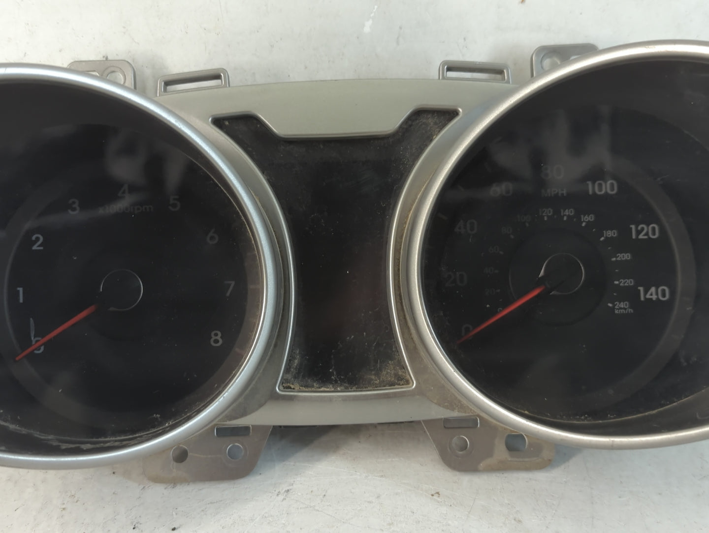 2012-2015 Hyundai Veloster Instrument Cluster Speedometer Gauges P/N:94011-2V331PD5 Fits Fits 2012 2013 2014 2015 OEM Used Auto Parts - Oemusedautoparts1.com